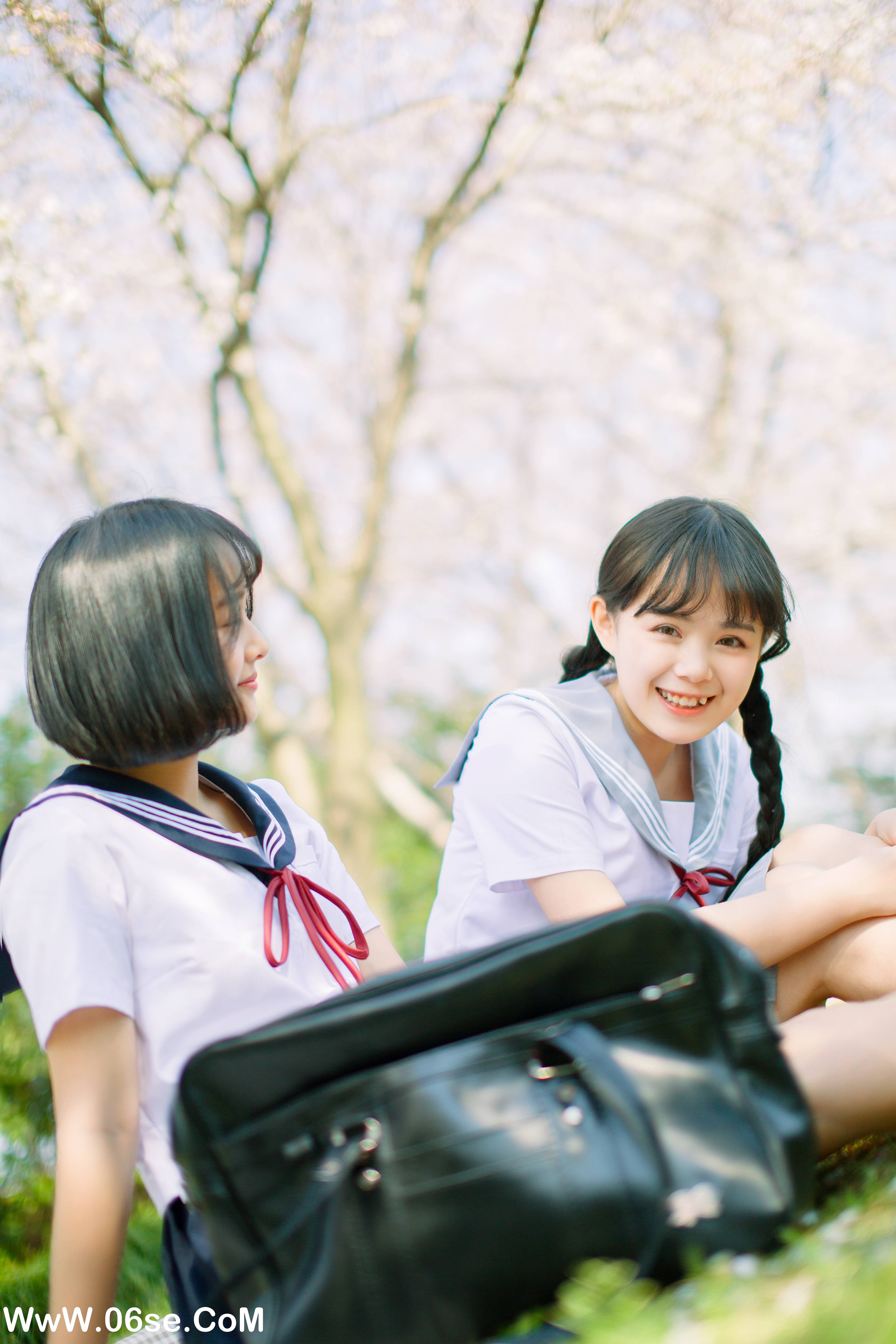 图片[5]-[YITUYU艺图语]2022.10.24 樱花少女 caoie-&聪儿ii[31+1P／353MB]-六色网