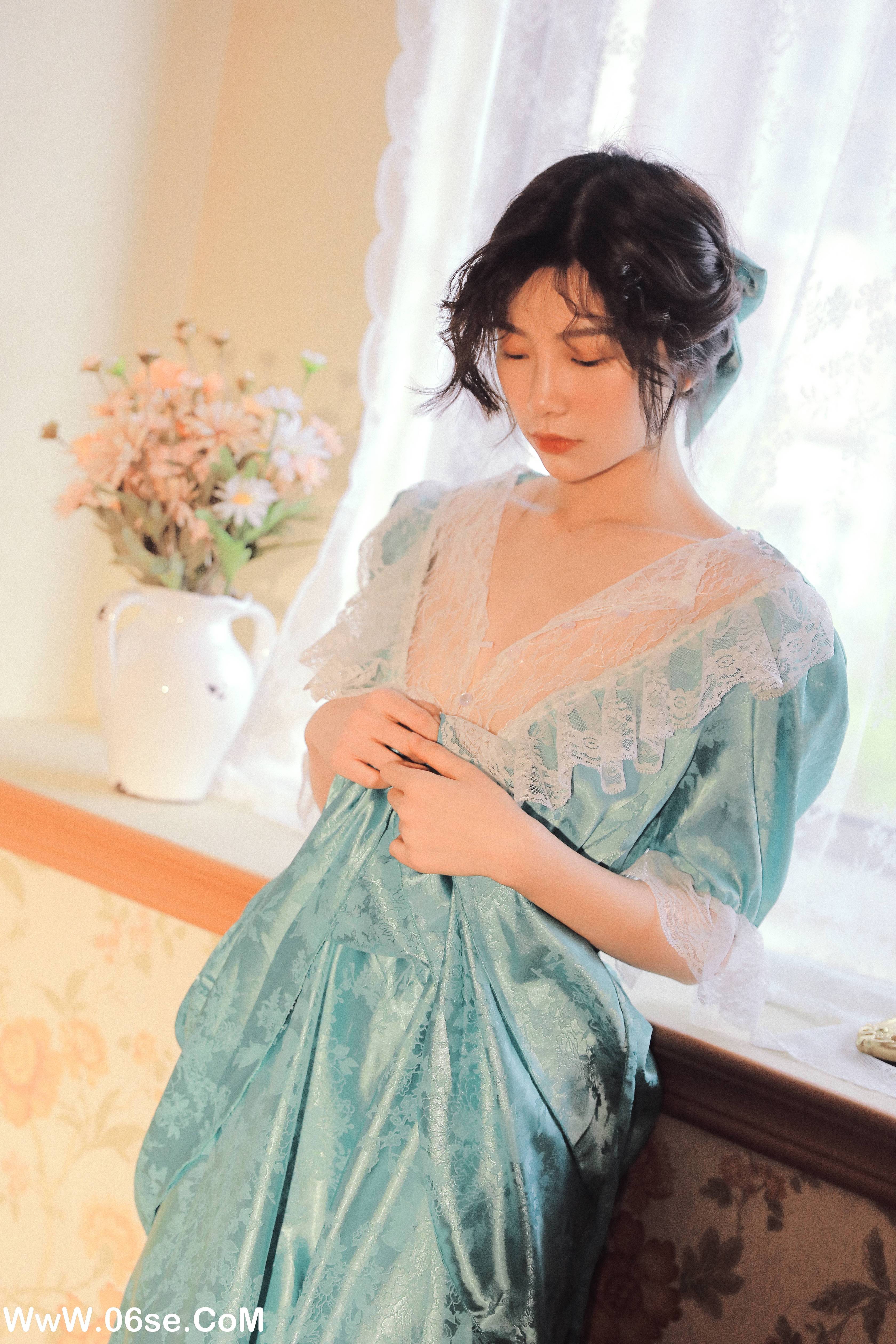 图片[4]-[YITUYU艺图语]2022.11.25 窗边少女 桃芊鱼[34+1P／819MB]-六色网