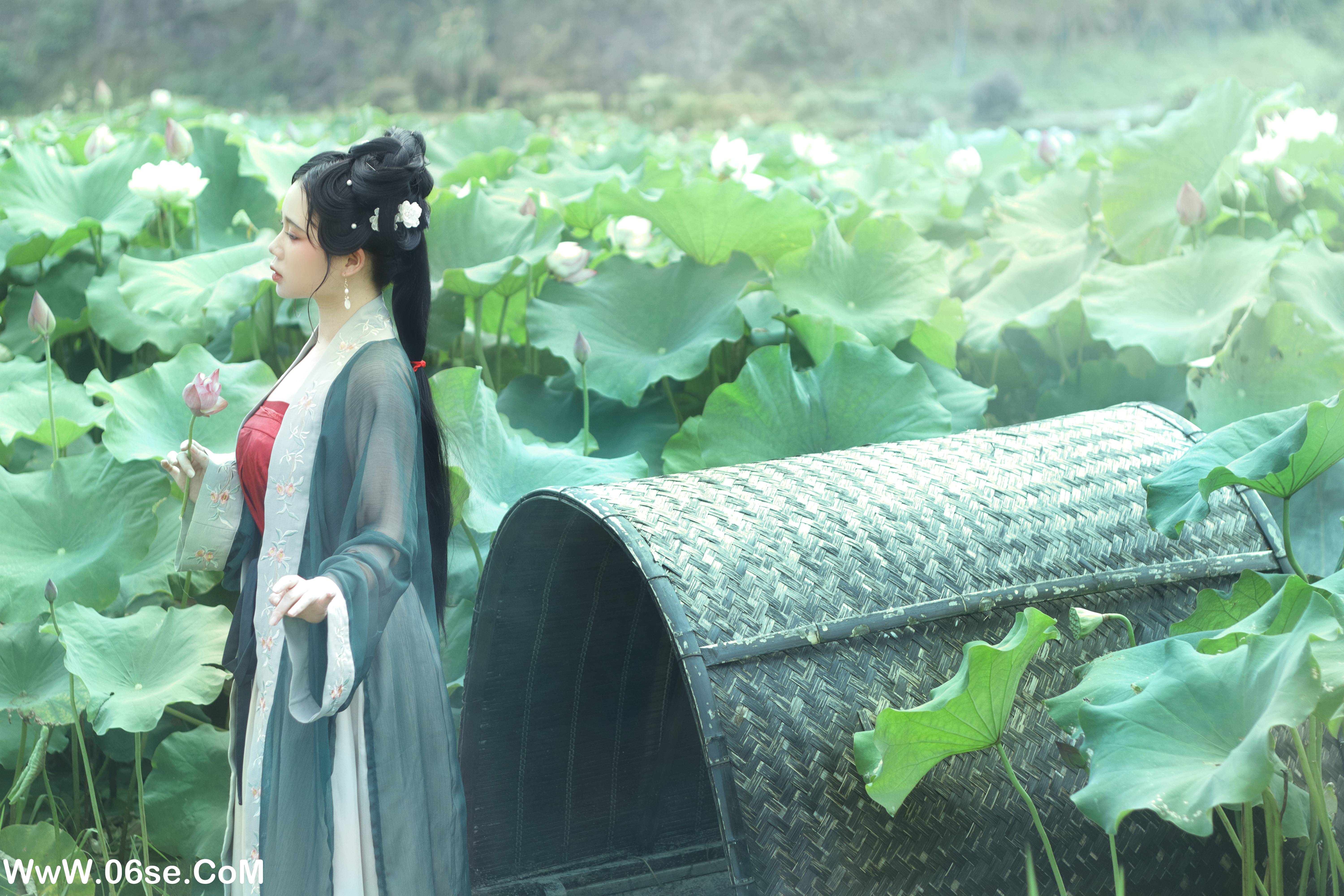 图片[11]-[YITUYU艺图语]2022.08.21 采莲曲 一只高高[26+1P／288MB]-六色网