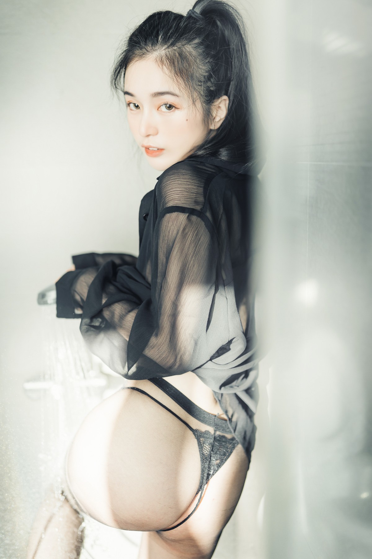 JVID精品 🔞仙仙辰 透明罩衫 透明駱駝蹄內褲 濕潤黑絲 我的女友 這次有點色😈有點甜 Set.02 23