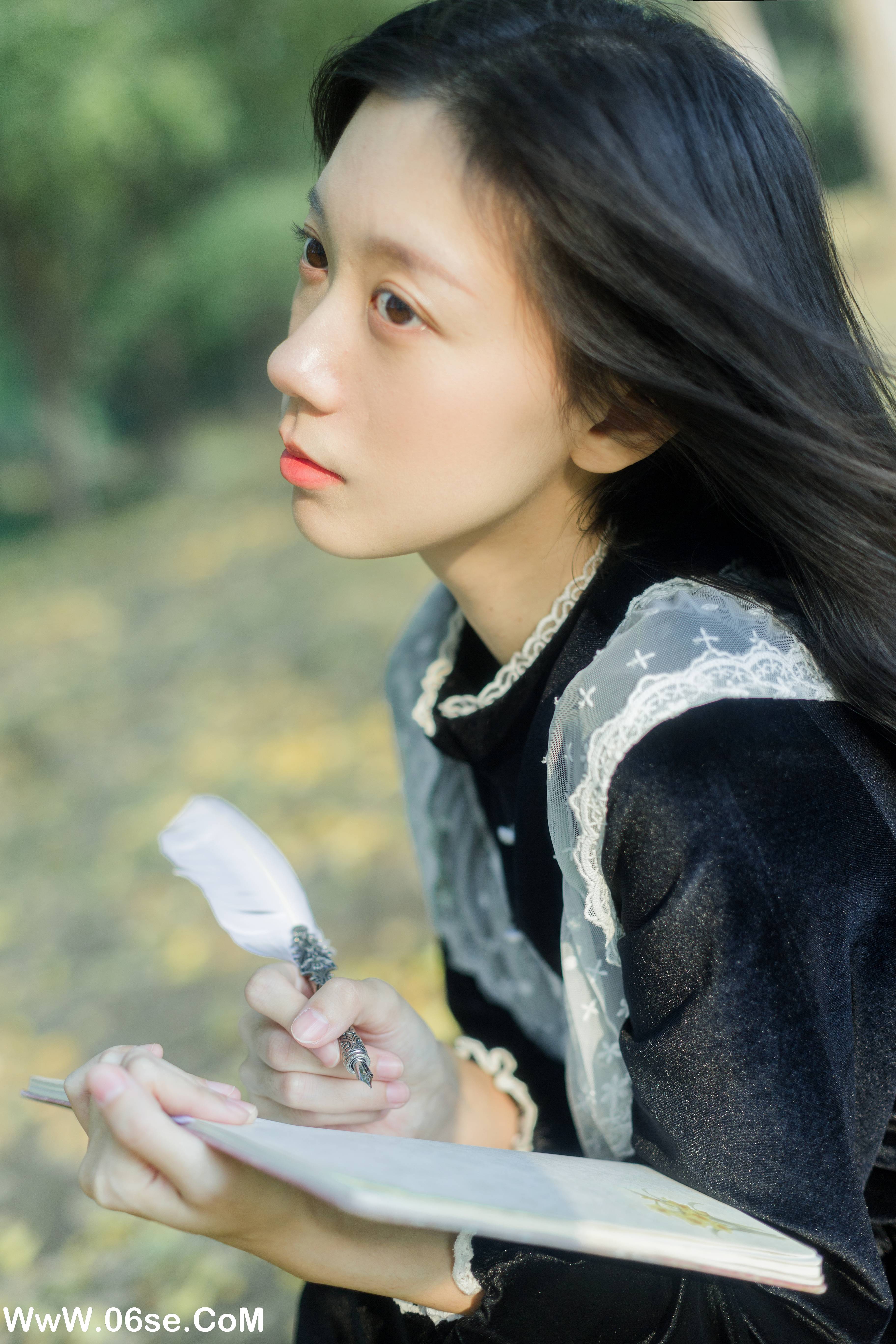 图片[29]-[YITUYU艺图语]2022.11.24 将在初秋寄出 饲猫少女-[38+1P／394MB]-六色网
