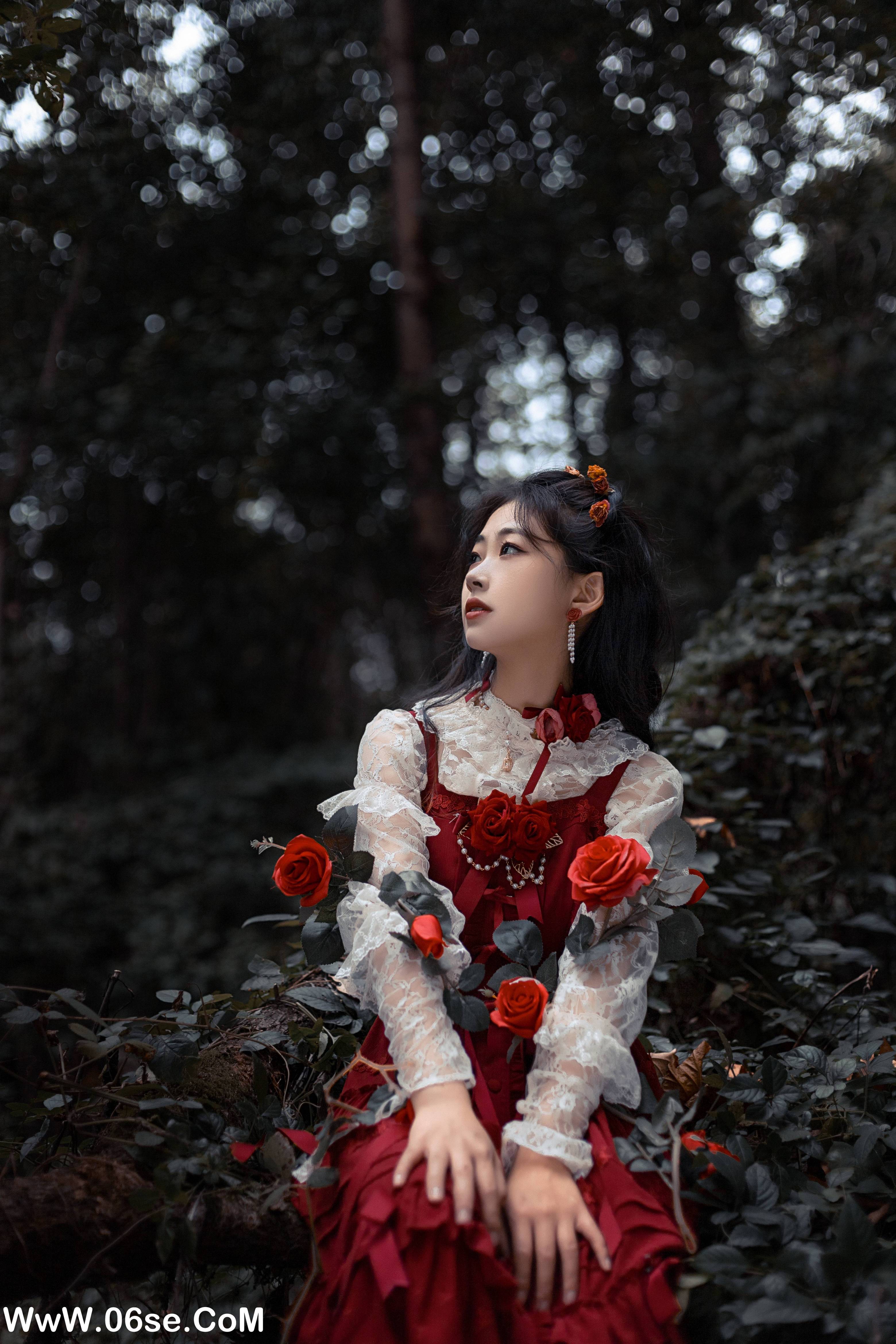 图片[22]-[YITUYU艺图语]2022.11.05 最后一朵玫瑰 ASOE[24+1P／404MB]-六色网