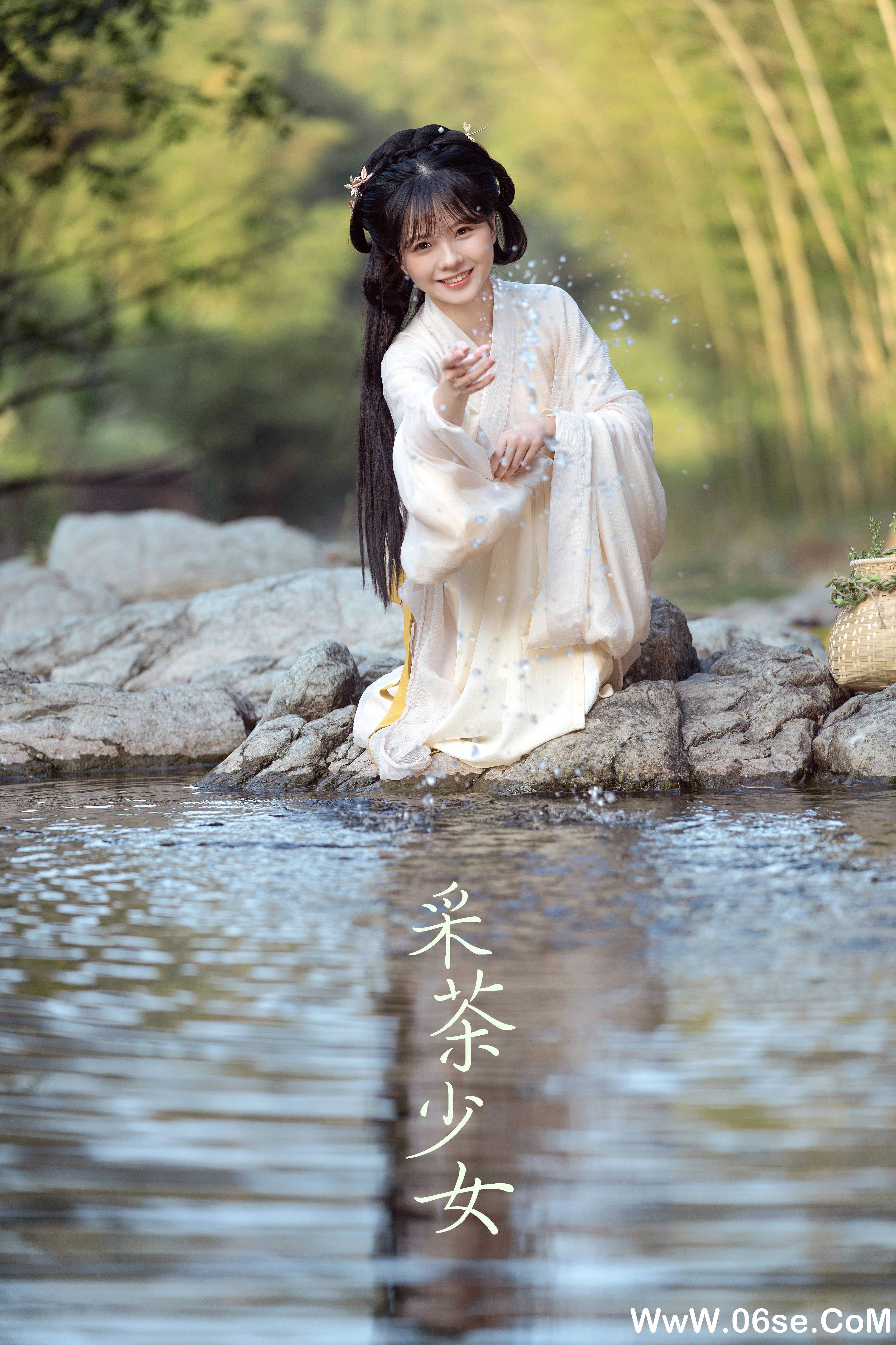 [YITUYU艺图语]2021.12.25 采茶少女 木骨-[22+1P／751MB]-六色网