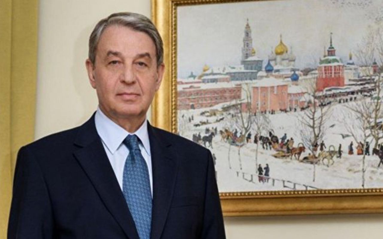 посол часов