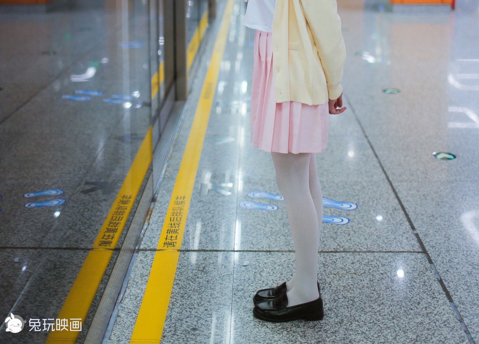 [兔玩映画]_-_公园里的白丝-写真图集共32P 4