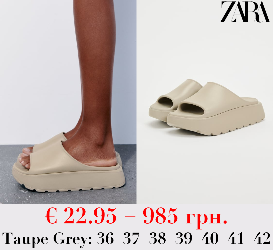 RUBBERISED FLATFORM SANDALS