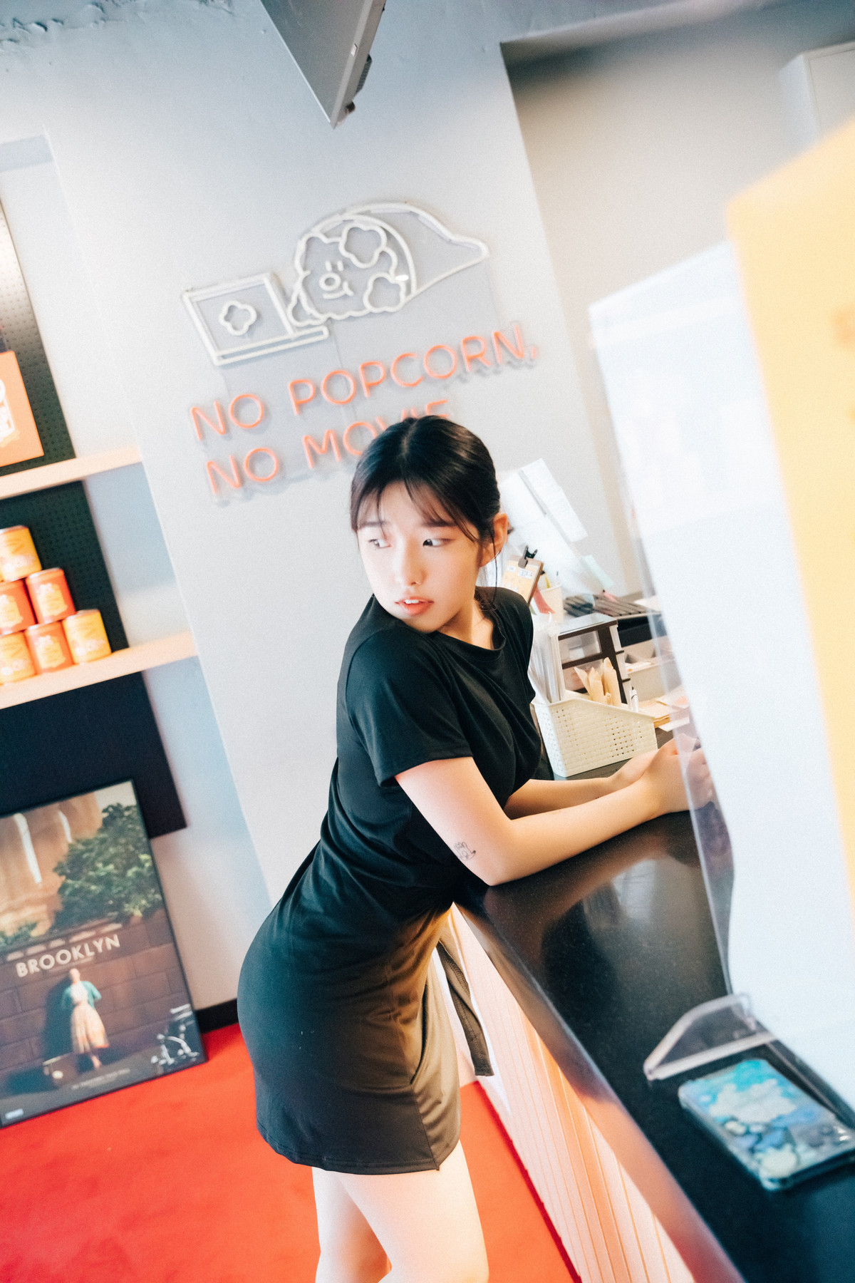 Sonson 손손, [Loozy] Cinema Girl (+S.Ver) Set.02 5