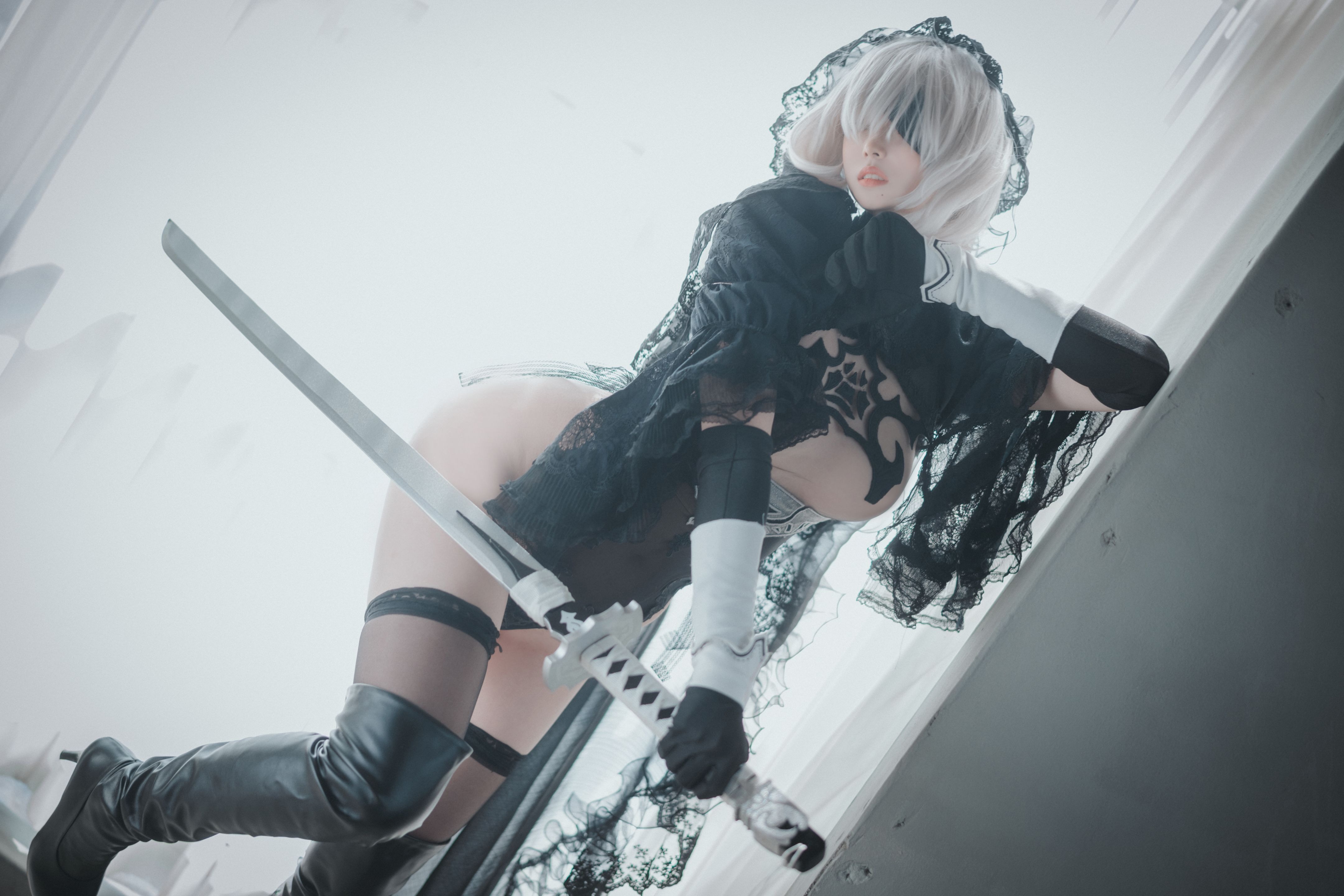 DJAWA Photo - Bambi (밤비) - La Rose NoirE 2B 44