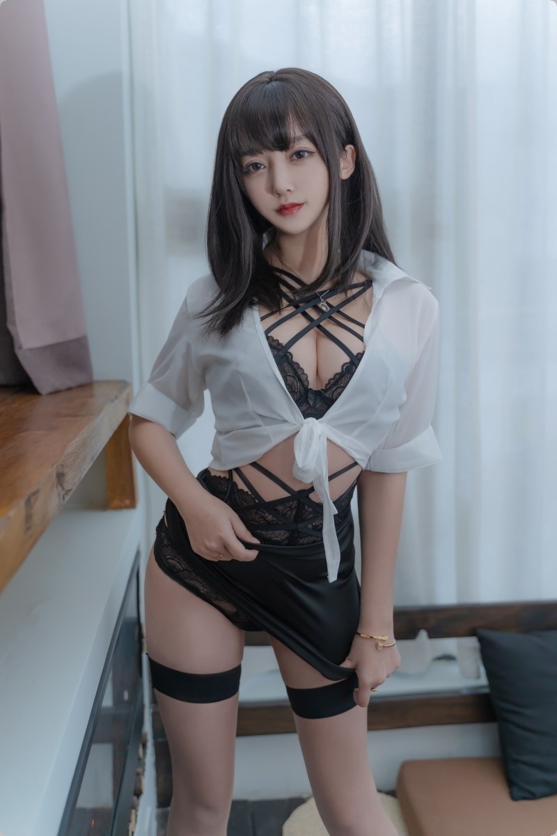 [Cos]过期米线线喵 - 职场新人[58P] 15
