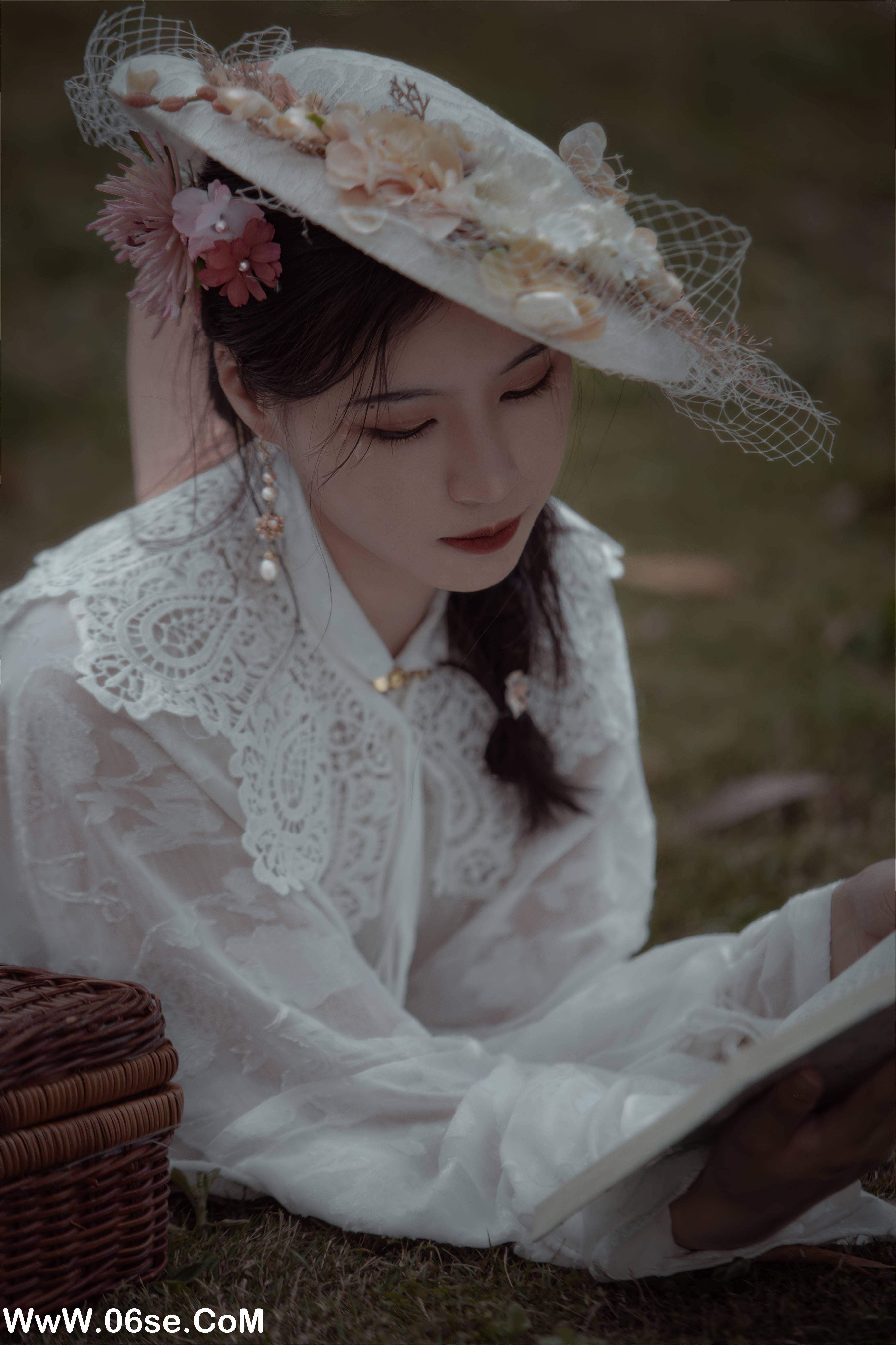 图片[25]-[YITUYU艺图语]2022.09.29 玫瑰 努力搬砖的双翮[27+1P／423MB]-六色网