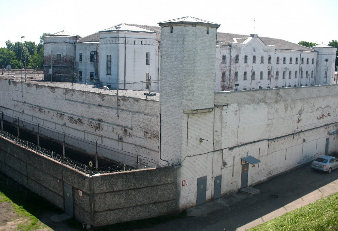 Черный лебедь зона. Соликамский тюрьма белый лебедь. Колония белый лебедь в Соликамске. ИК-2 белый лебедь. Тюрьма белый лебедь Пятигорск.