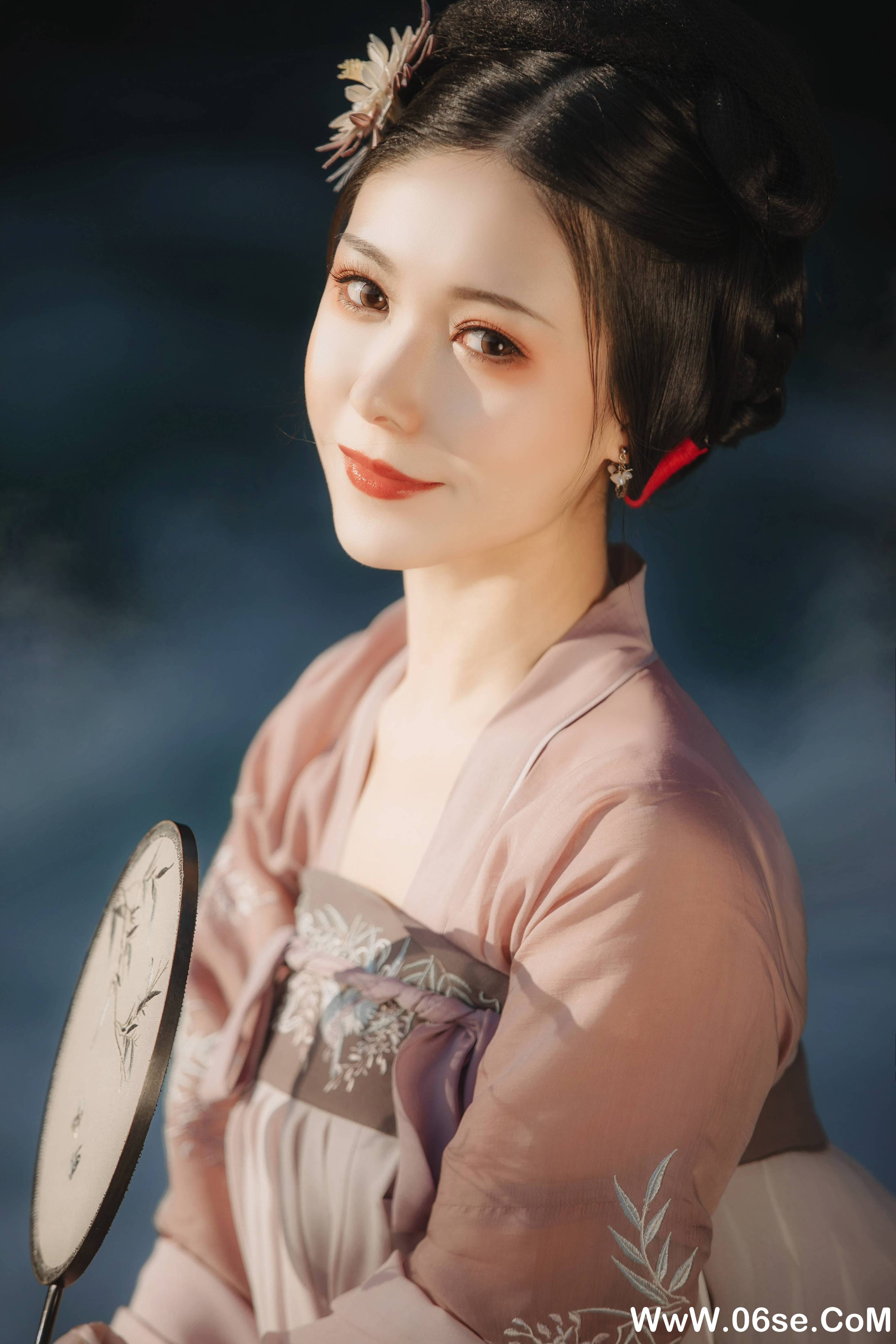 图片[14]-[YITUYU艺图语]2021.10.26 仙鹤 葵花花花儿[19+1P／89.7MB]-六色网