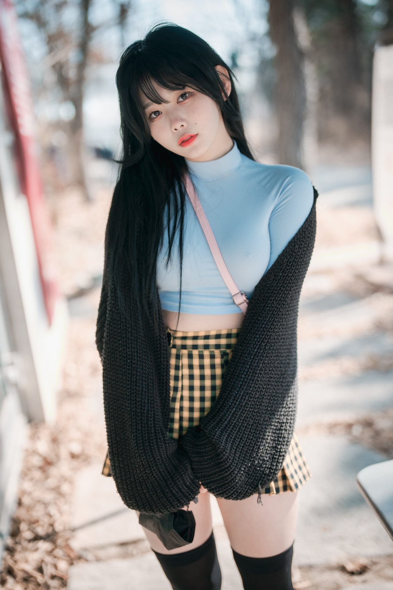 ZIA.Kwon 권지아, [DJAWA] Early Spring Walk in March Set.02 4