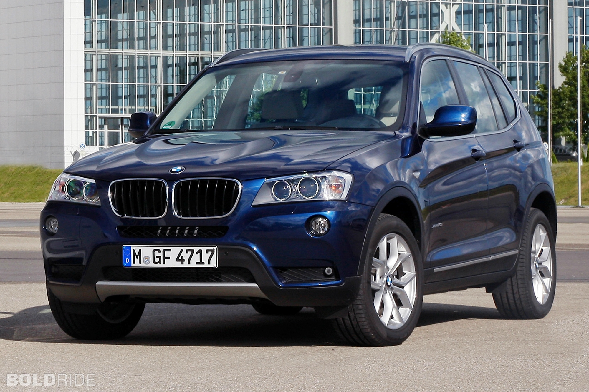 Би икс 3. Джип БМВ x3. BMW x3 f25. BMW x3 2012. БМВ Икс 3 2012.