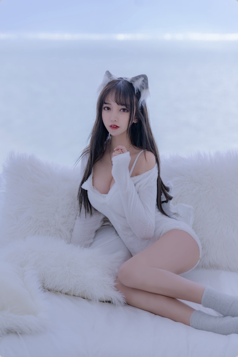 [Cos]过期米线线喵 - 小白狼[56P] 12