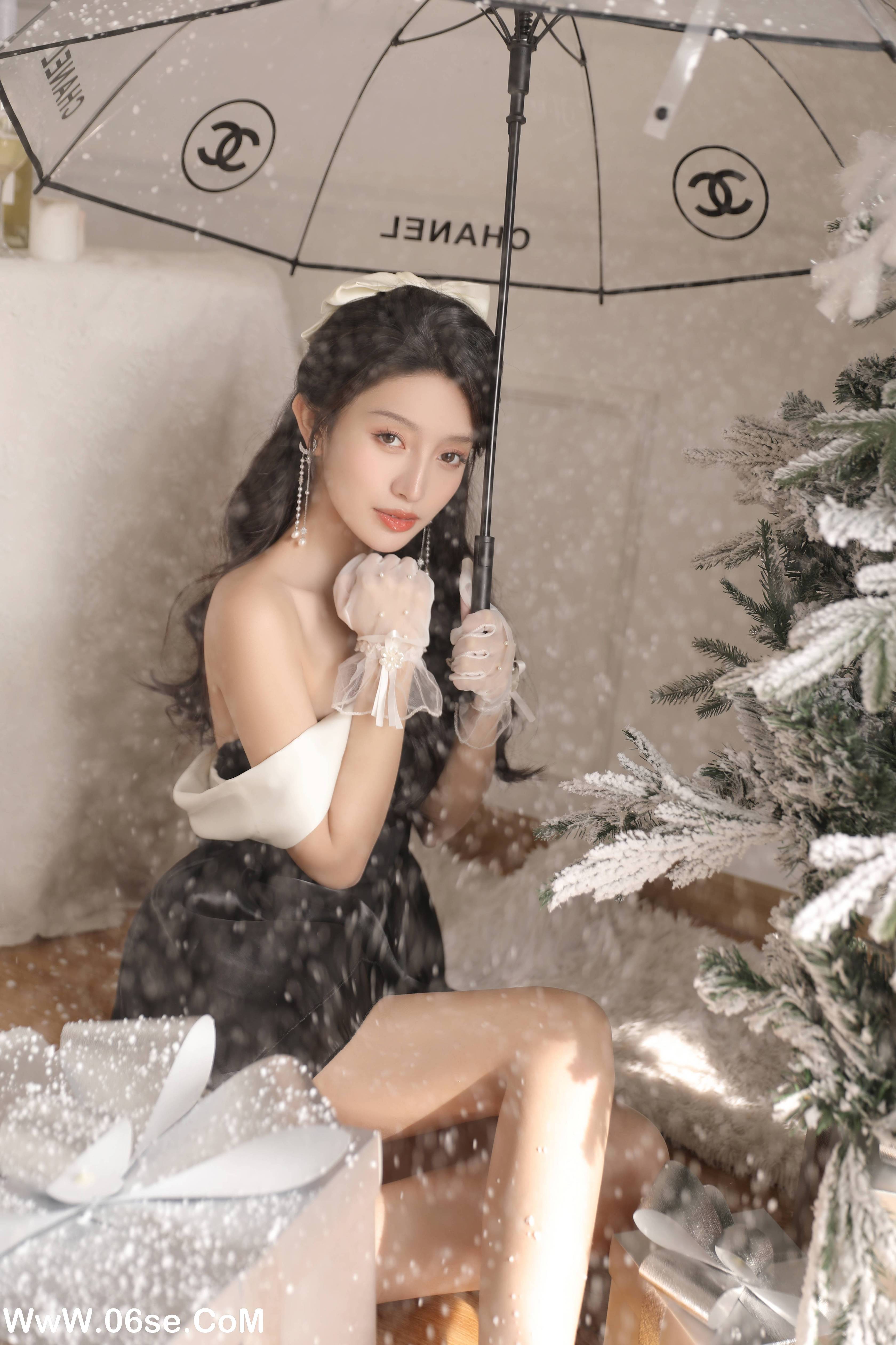 图片[3]-[YITUYU艺图语]2022.12.08 千金圣诞 柠萌婧啊[35+1P／443MB]-六色网