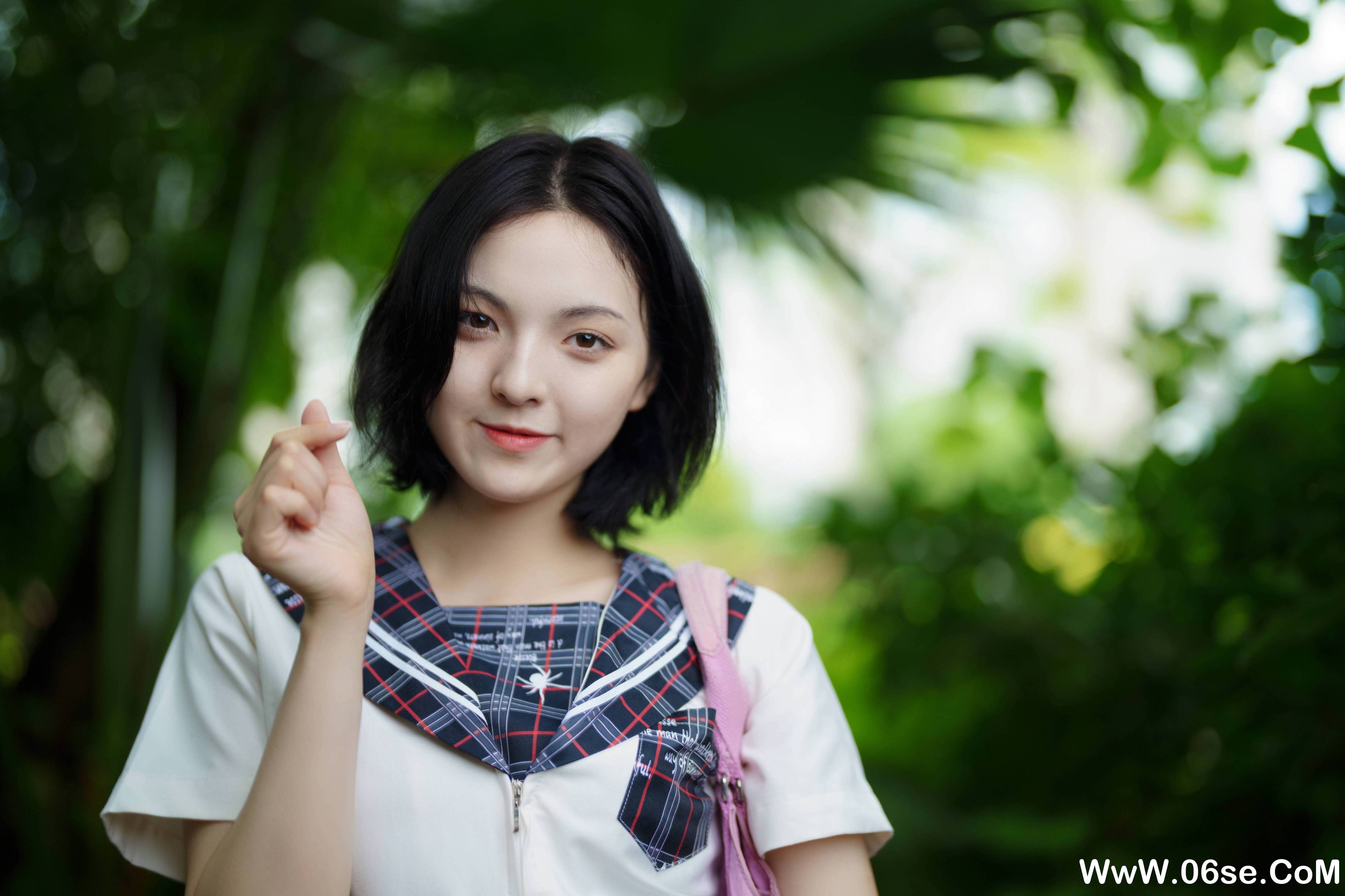 图片[4]-[YITUYU艺图语]2021.11.12 花田里的JK少女 dudu[50+1P／0.98GB]-六色网
