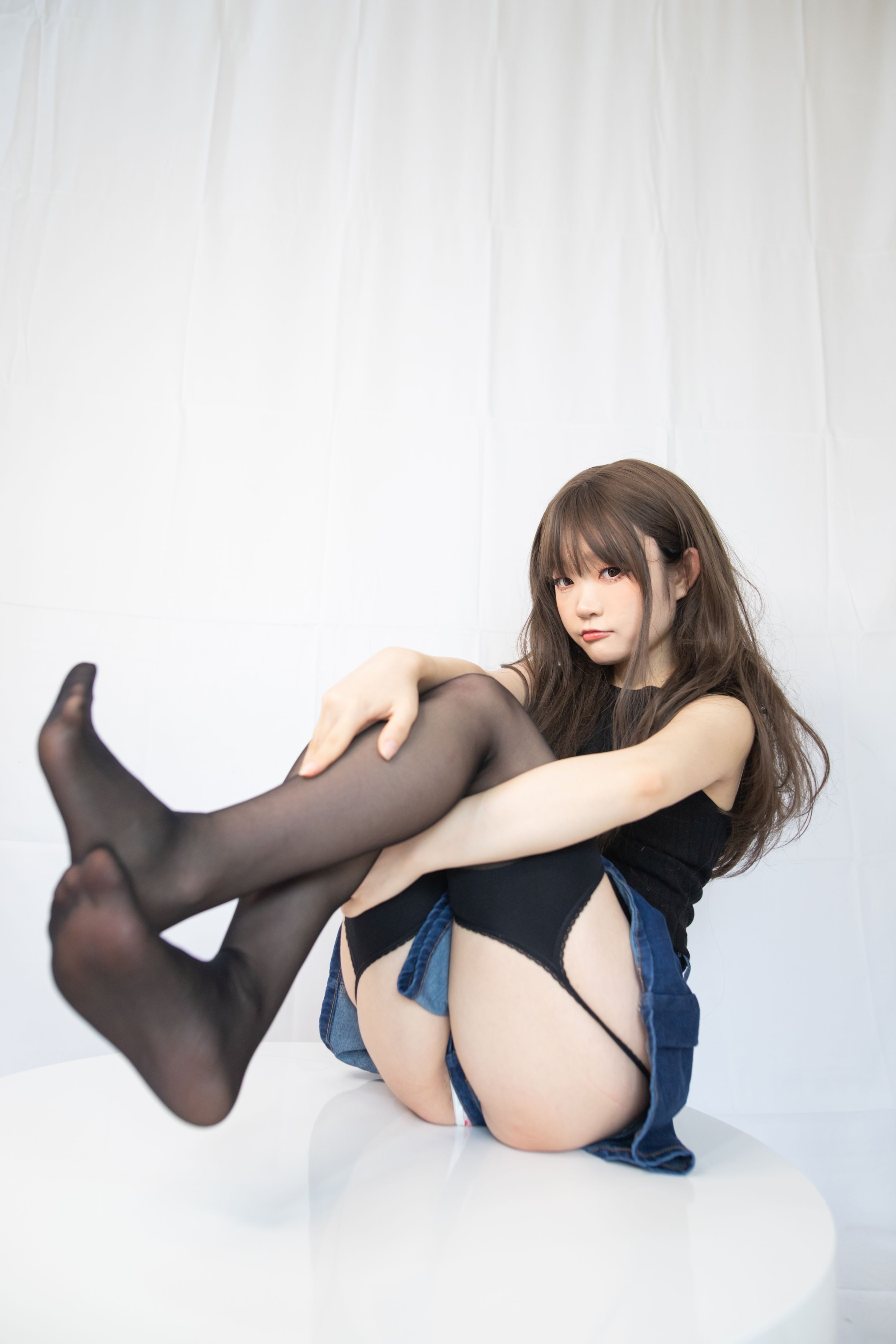 神沢永莉 - 毛衣牛仔裙吊带黑丝 [22P 162MB] 17