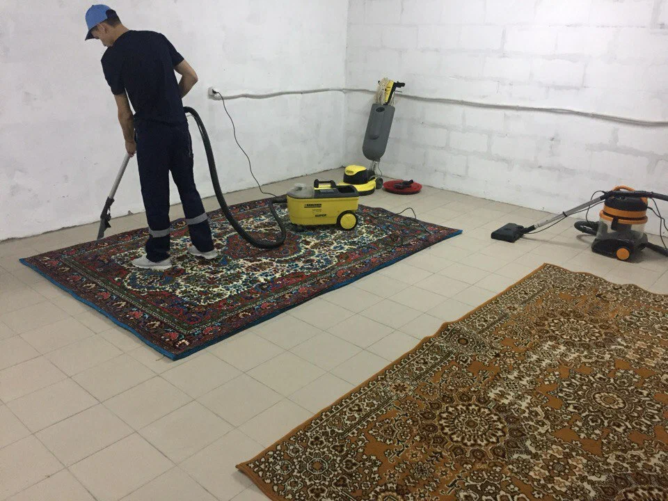 Мойка г ковров. Karcher мойка ковров. Стирка-химчистка ковров Керхер. Стирка ковров Karcher. Стирка ковров Халимбекаул.