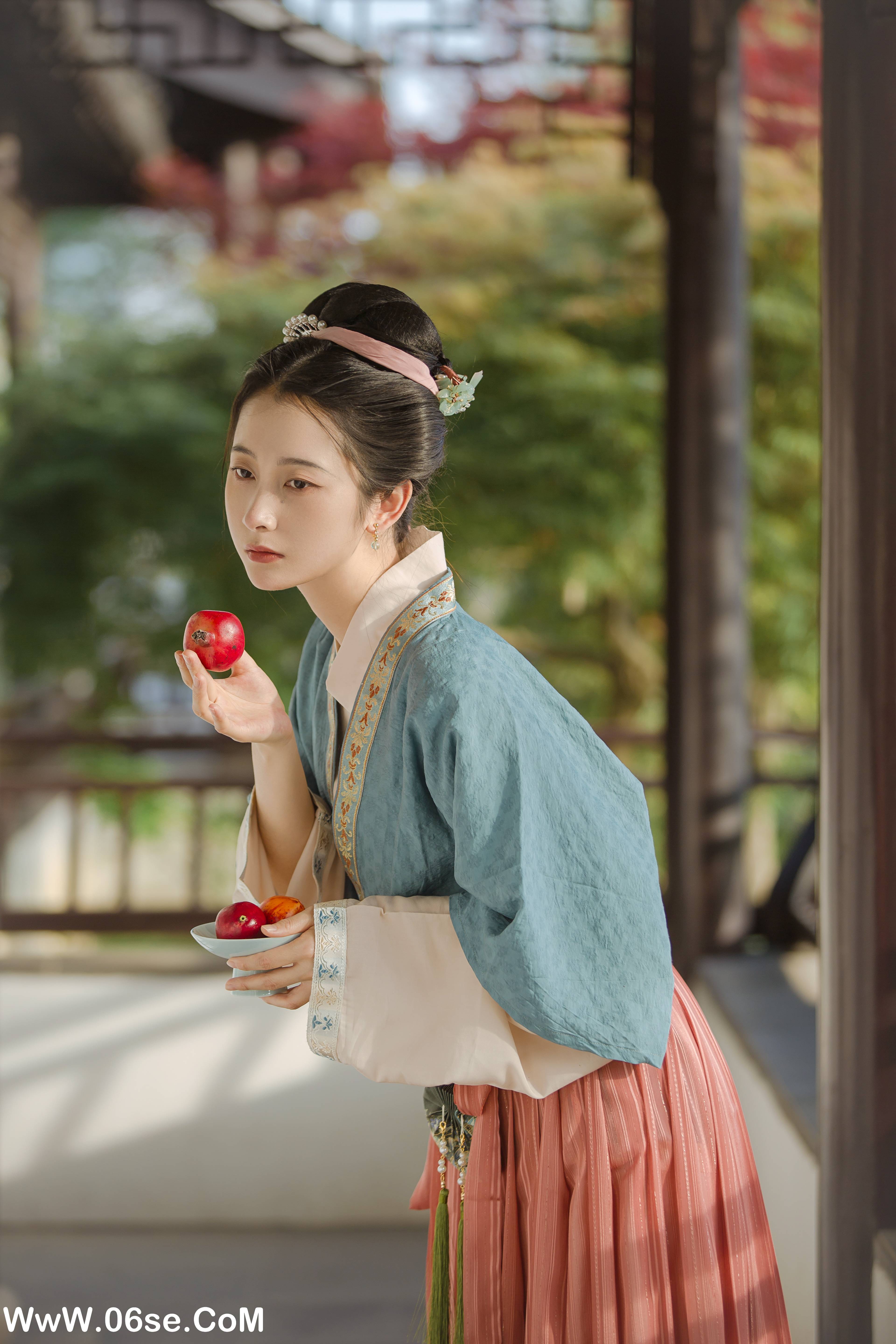 图片[9]-[YITUYU艺图语]2022.06.29 拾尽千苍色，携来两袖风 五月的三花猫[27P-165.7M]-六色网