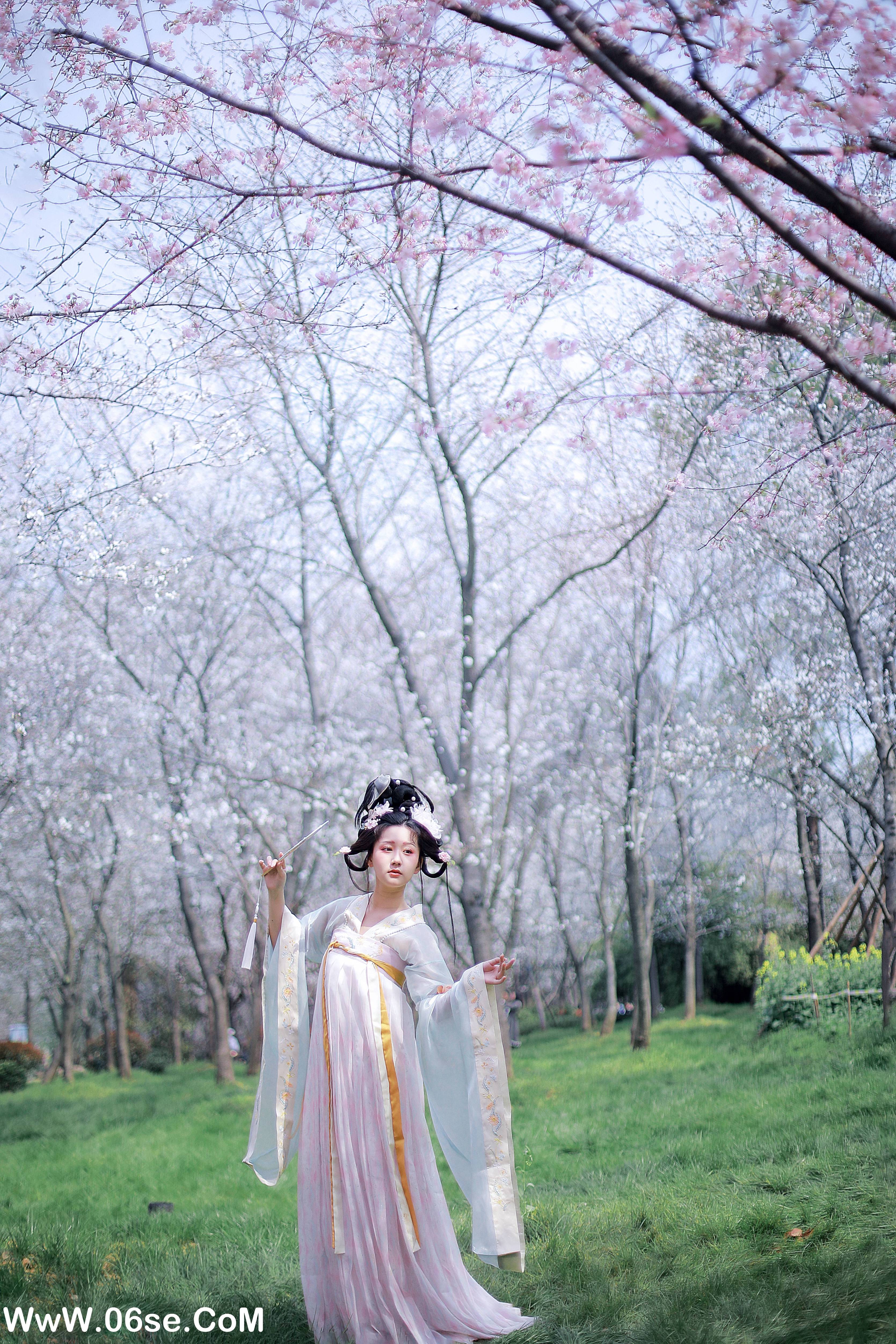 图片[20]-[YITUYU艺图语]2022.12.22 樱花仙子 _三余_[20+1P／130MB]-六色网