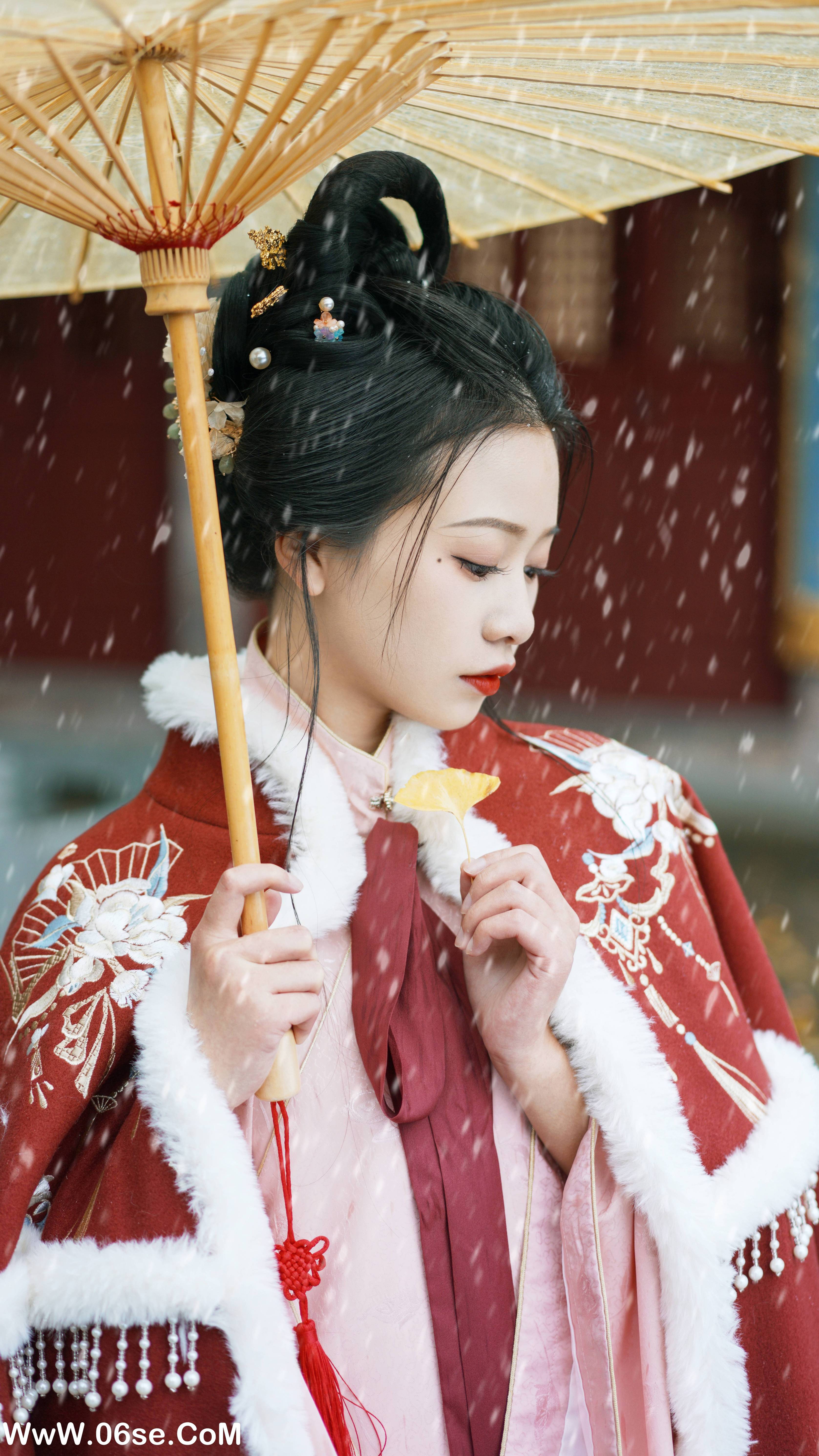 图片[11]-[YITUYU艺图语]2022.12.22 初雪 旺旺小小舒[22+1P／365MB]-六色网