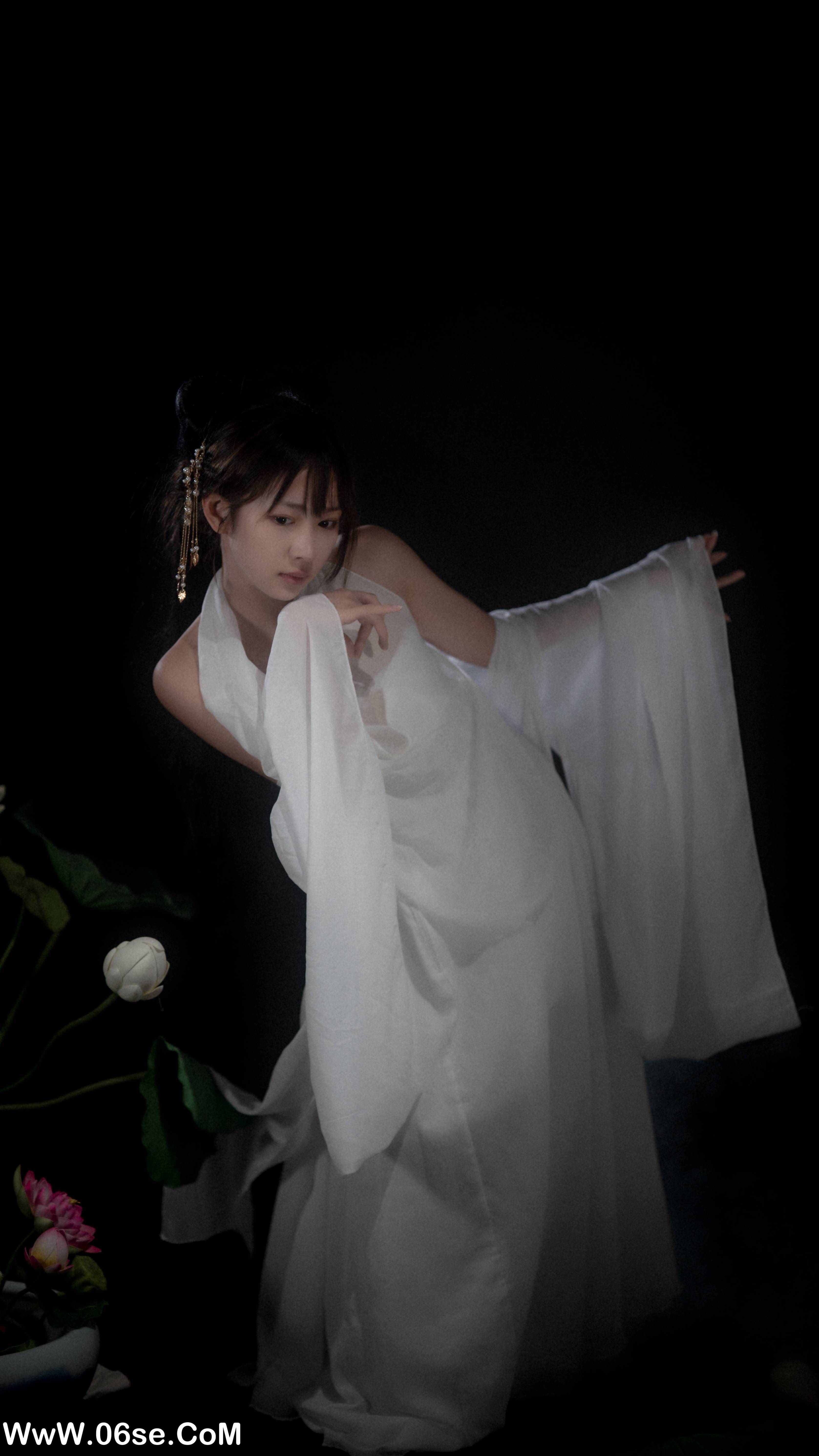 图片[3]-[YITUYU艺图语]2022.08.29 荷思 筱雯[56+1P／281MB]-六色网