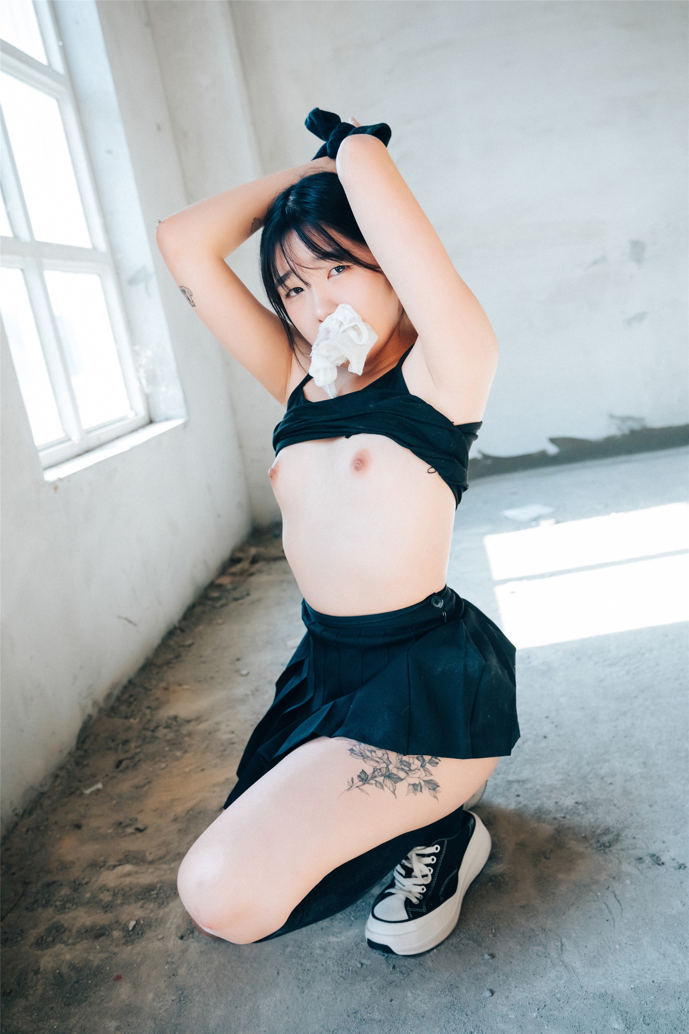 [Loozy] Sonson 손손 - Mechakucha 120P 58