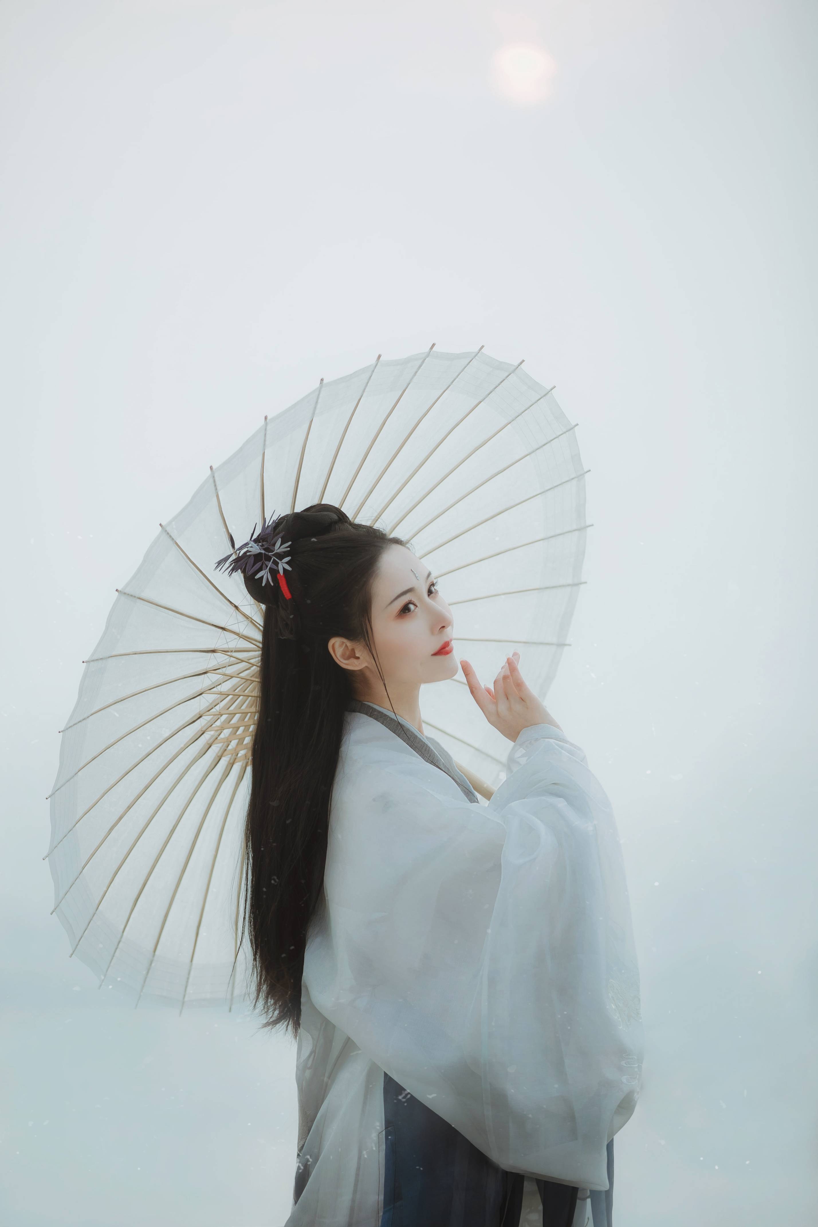 图片[7]-[YITUYU艺图语]2021.10.28 海底月 葵花花花儿[19+1P／93MB]-六色网
