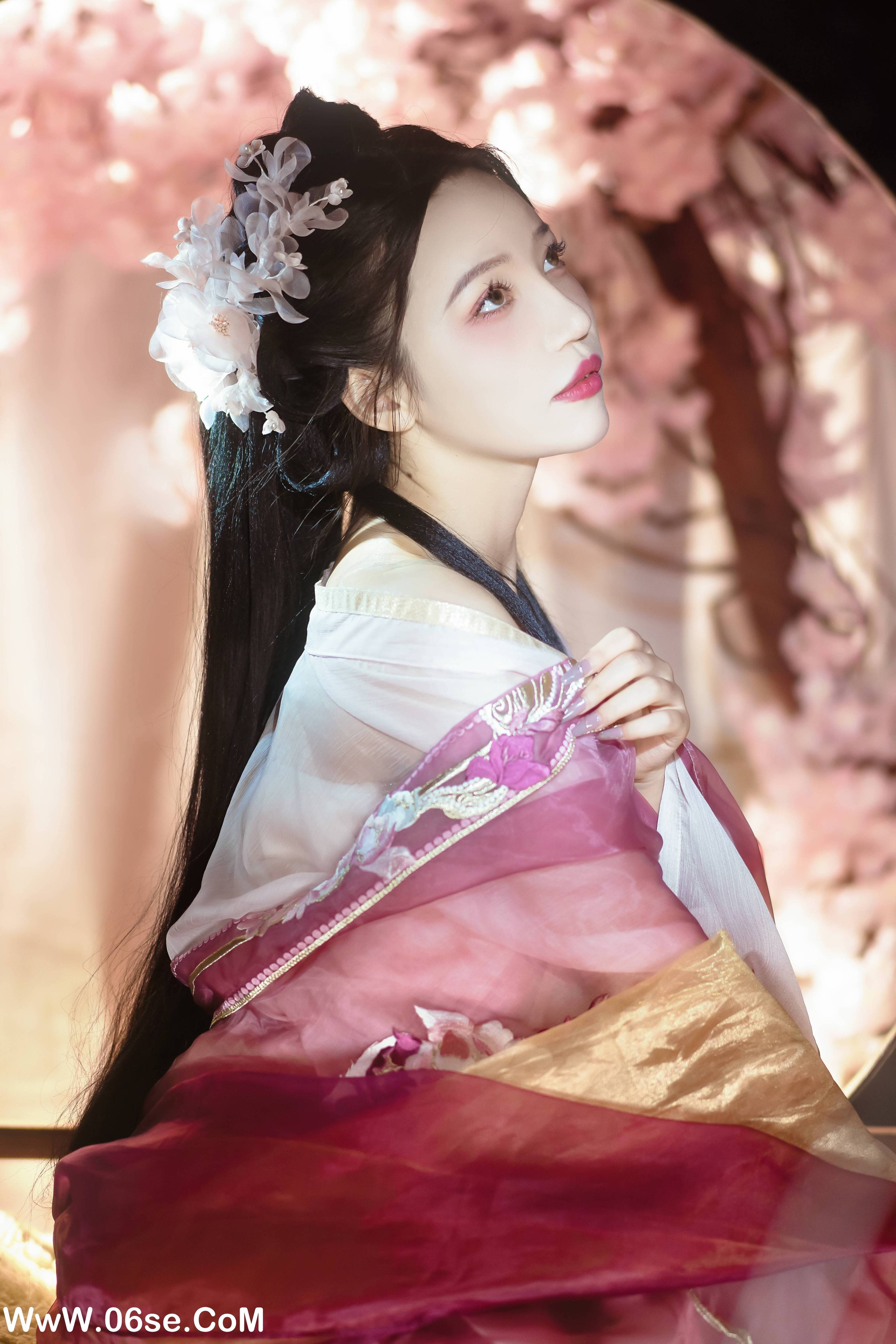 图片[11]-[YITUYU艺图语]2022.11.26 醉花酿 小田月嘉[26+1P／596MB]-六色网