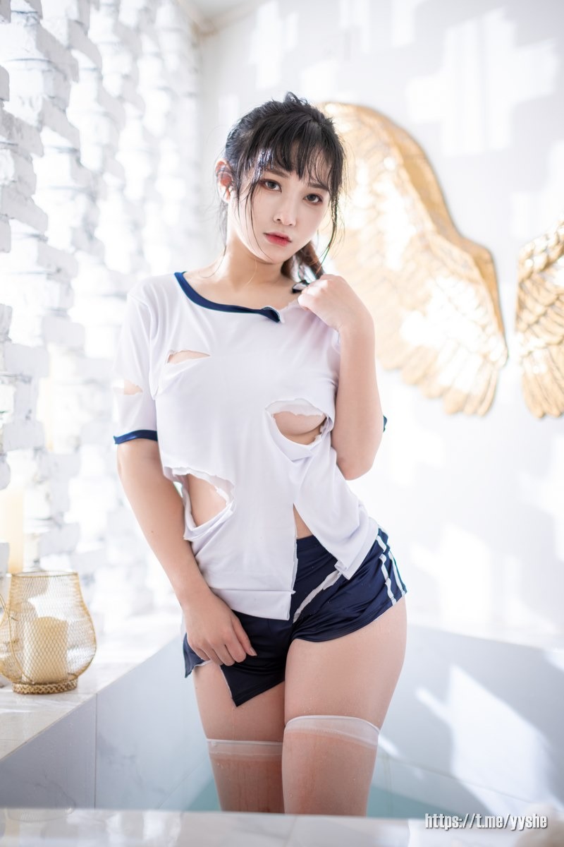 奇行家狗崽 - 浴场的体操服 [66P] 35