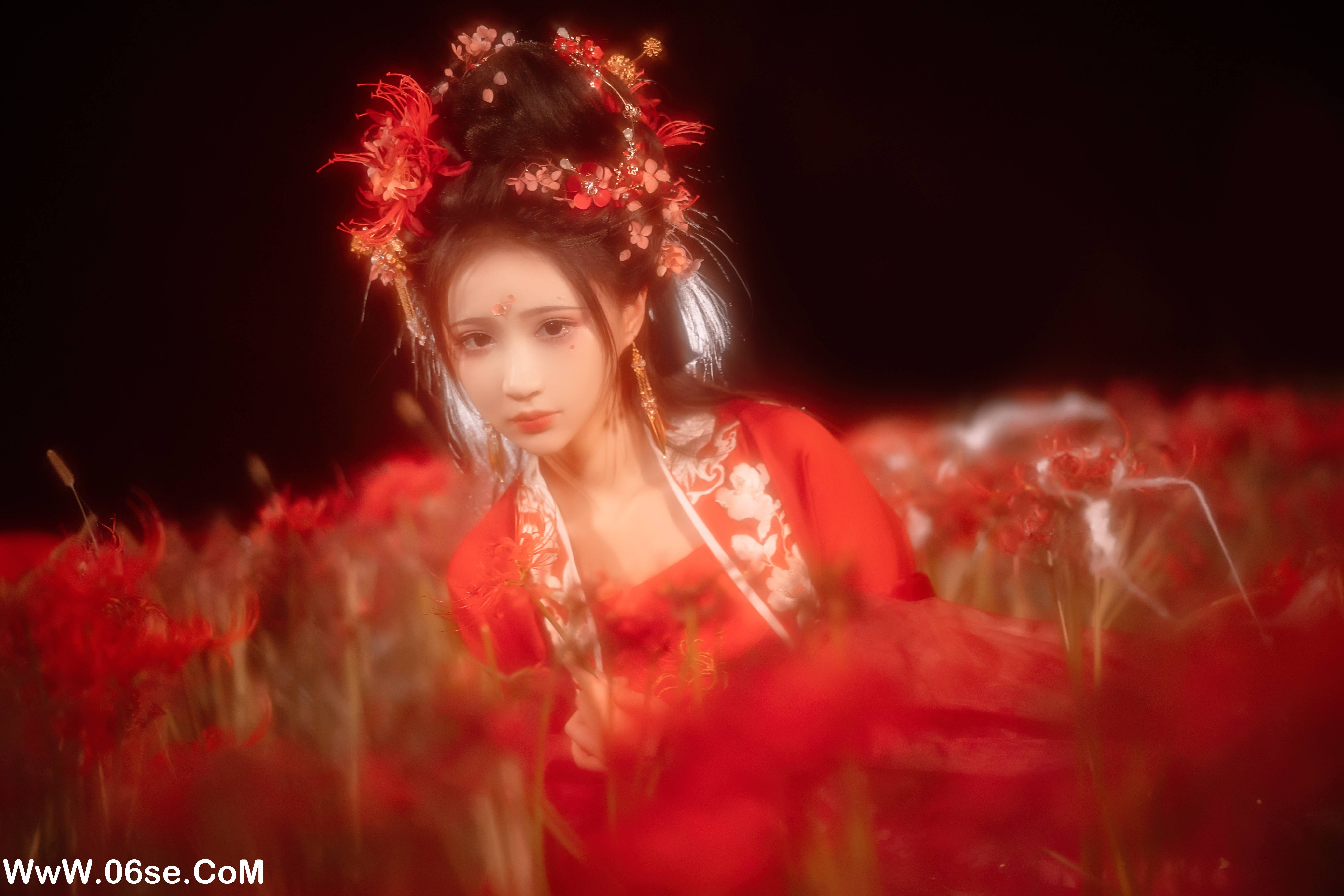 图片[6]-[YITUYU艺图语]2022.12.07 彼岸花 -绮罗生的小苏苏-[31+1P／337MB]-六色网