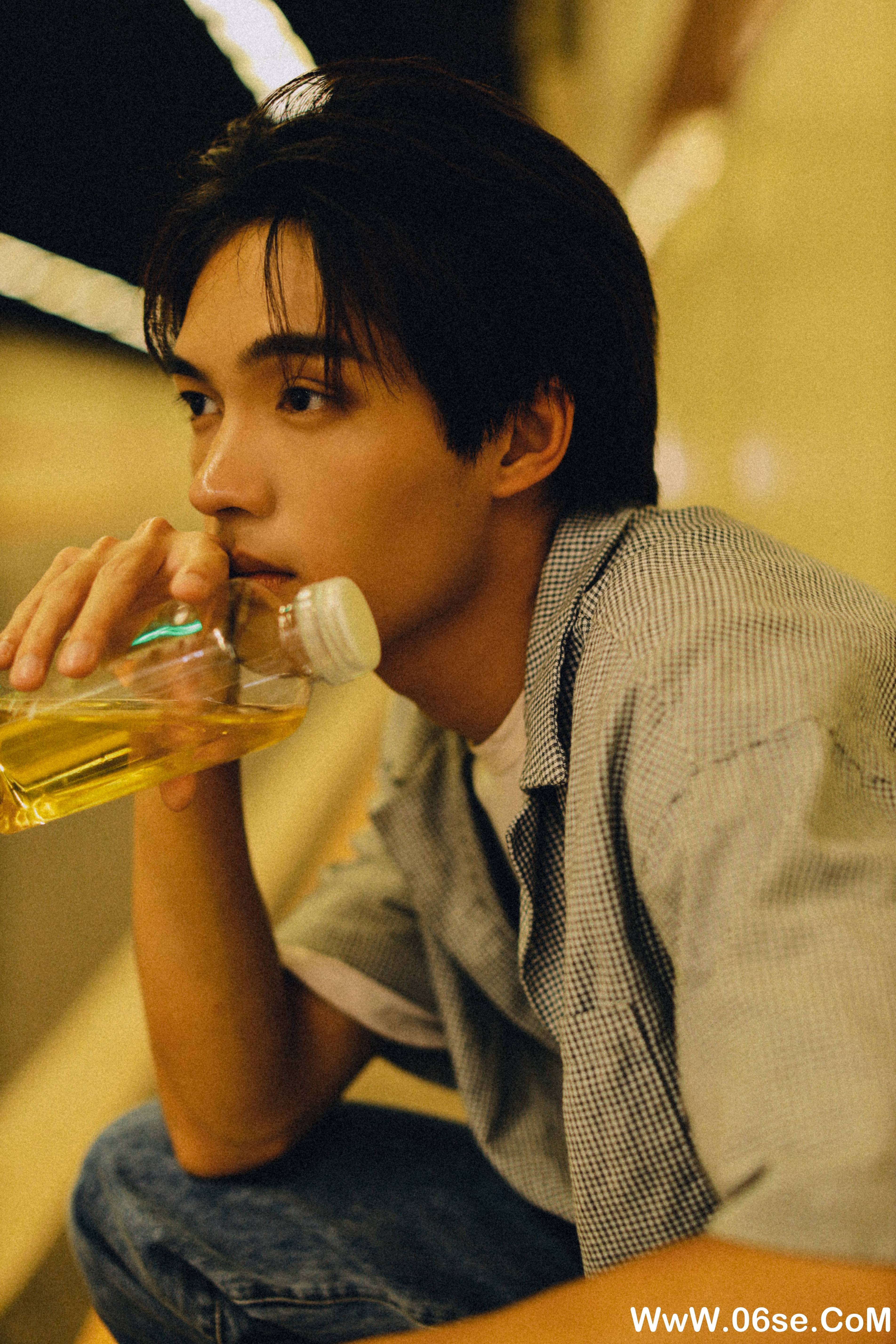 图片[16]-[YITUYU艺图语]2021.08.10 过期的灌头 LEO[28+1P／340MB]-六色网