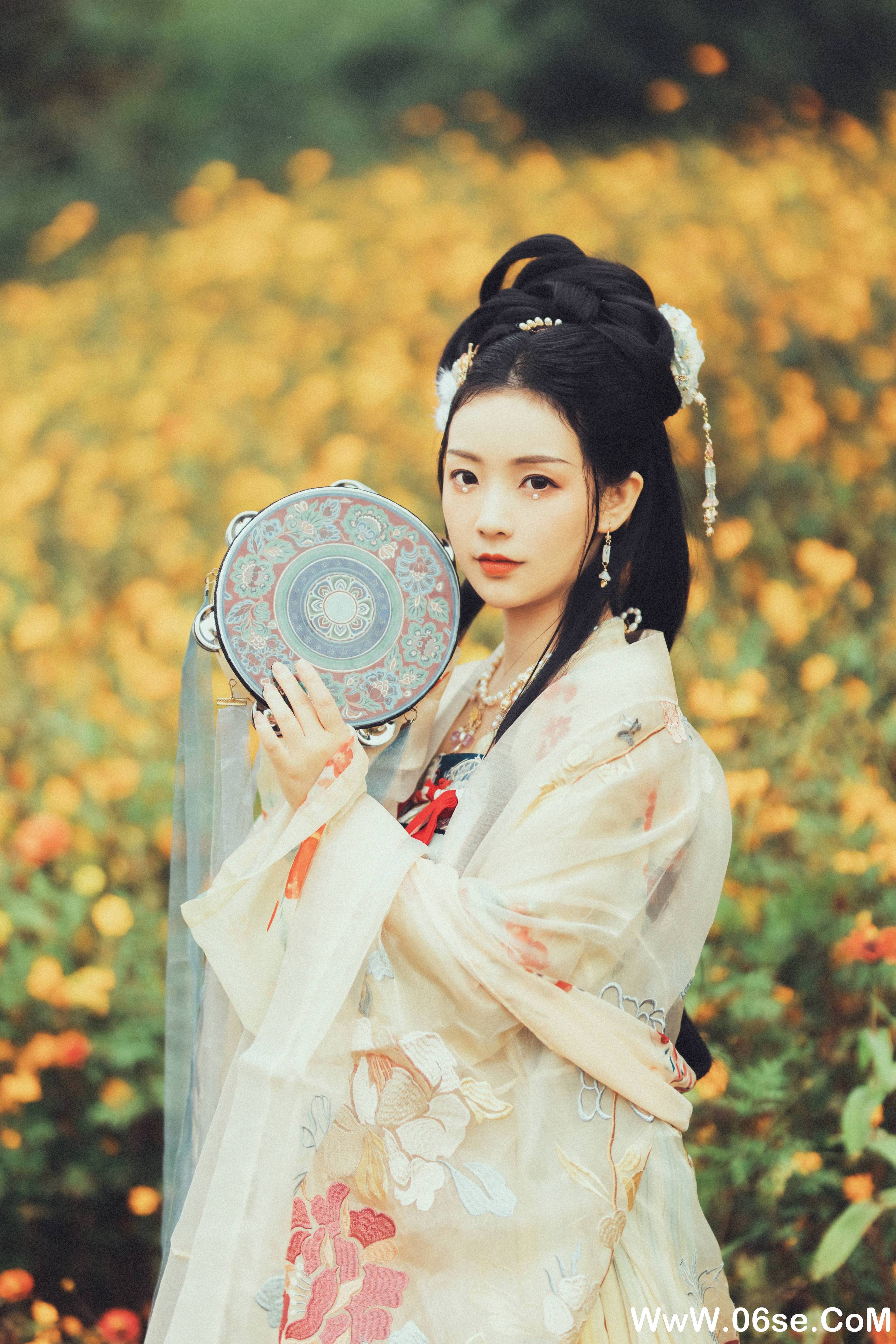 图片[4]-[YITUYU艺图语]2021.10.16 花期未央 Seven[37+1P／601MB]-六色网