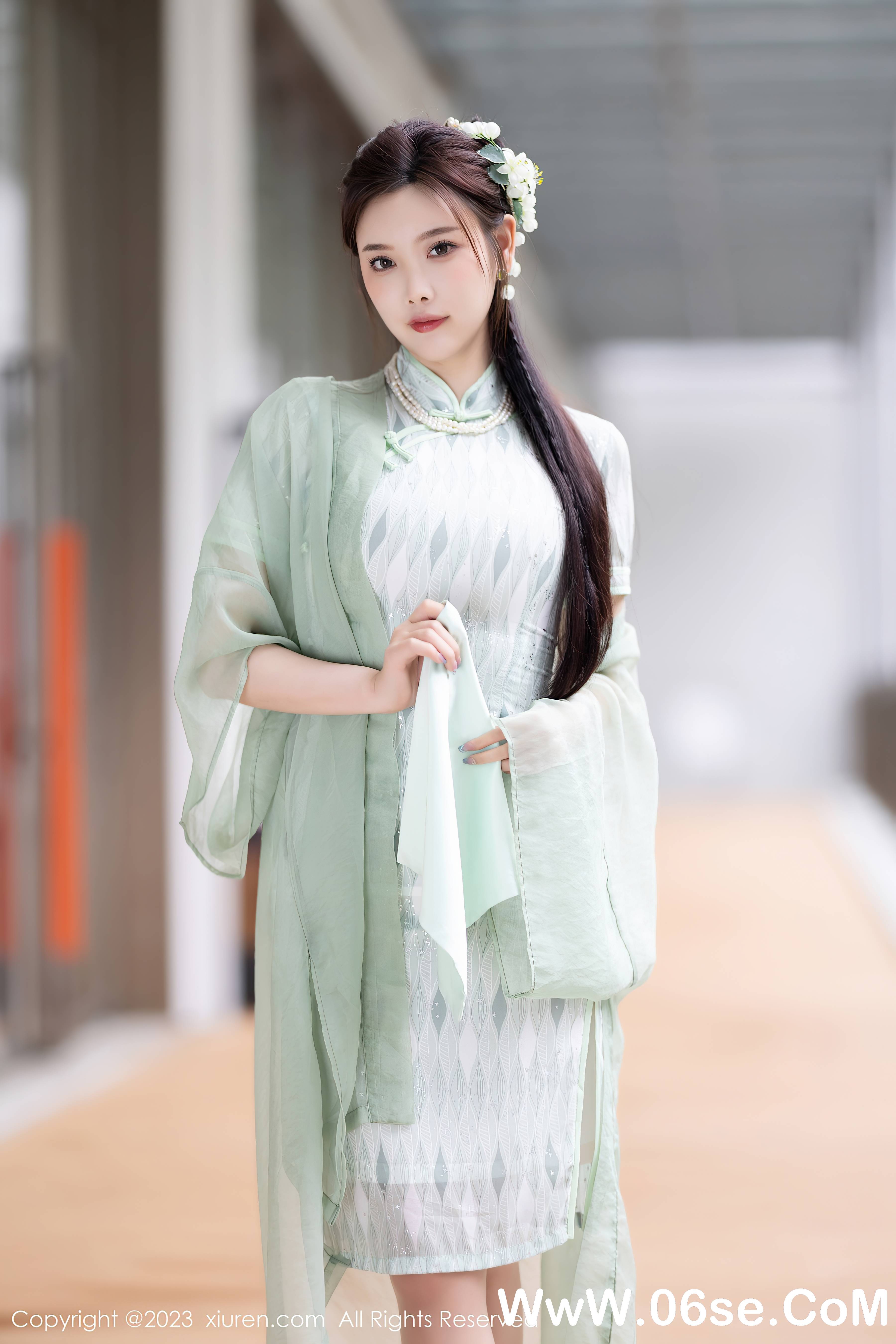 图片[2]-[XiuRen秀人网] 2023.06.27 NO.6983 杨晨晨Yome-六色网