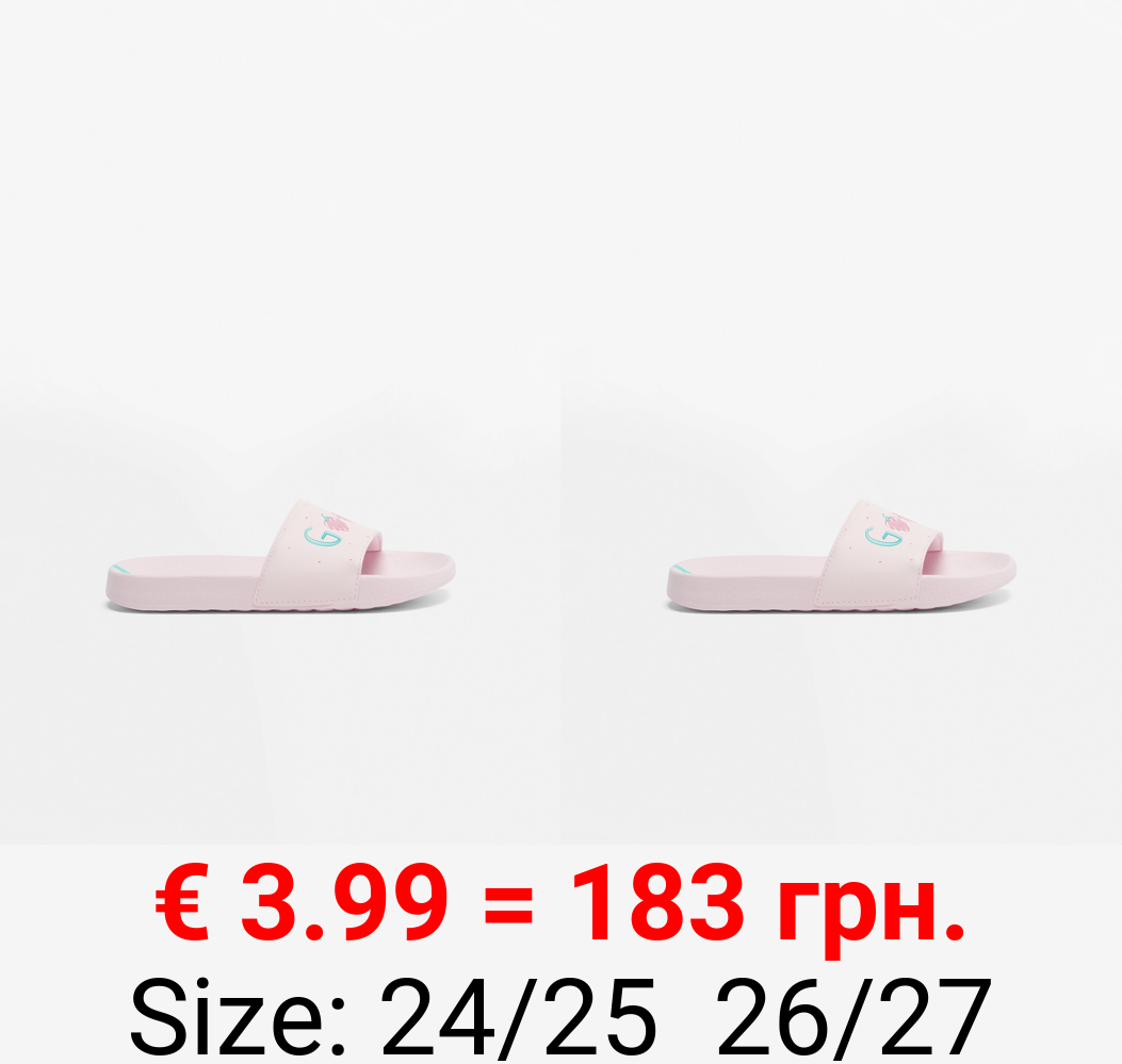 Monochrome pool sandals