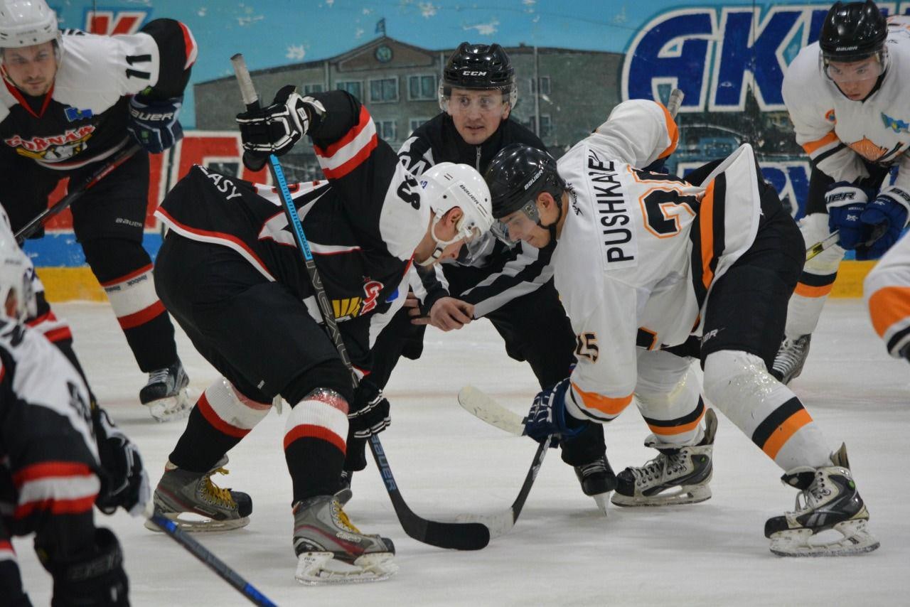 Хк горняк казахстан. Хк торпедо арена. Юсупхона горняк. Горняк (хоккейный клуб, рудный). Горняк (хоккейный клуб, рудный) хоккейные клубы казахстана.