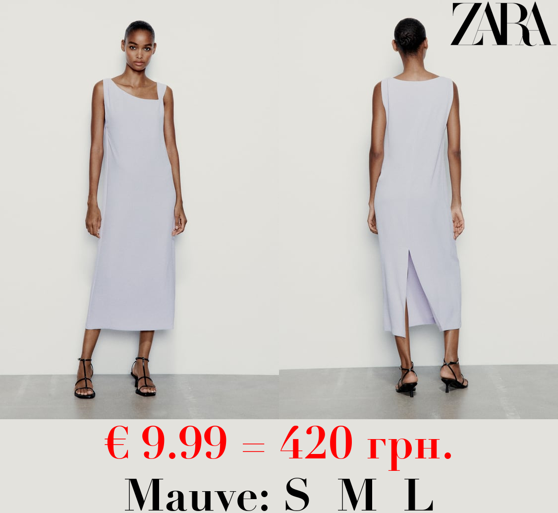 FLOWING DRESS WITH PLEATS