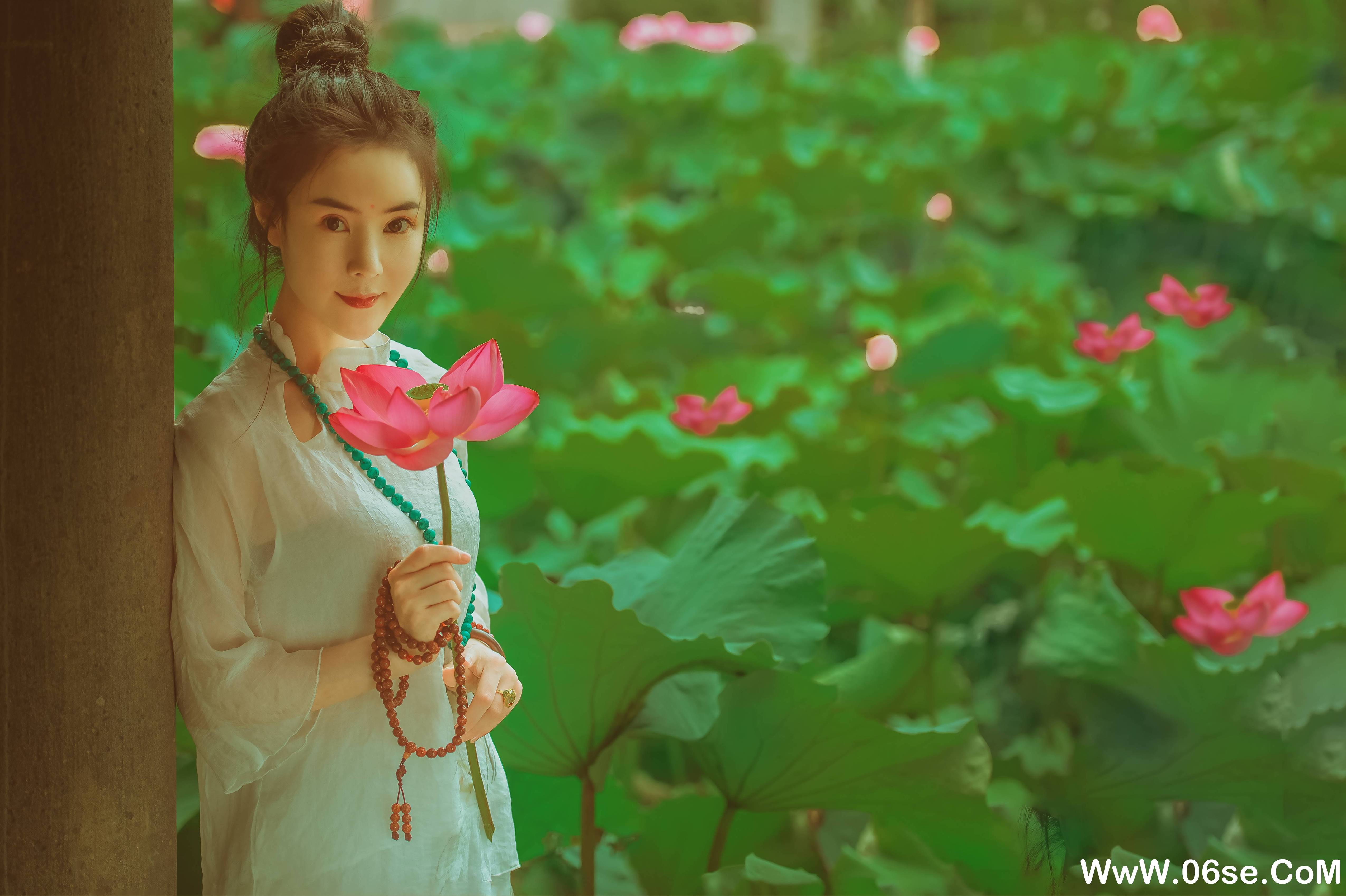 图片[22]-[YITUYU艺图语]2021.08.14 赏荷记 颗颗树[35+1P／260MB]-六色网