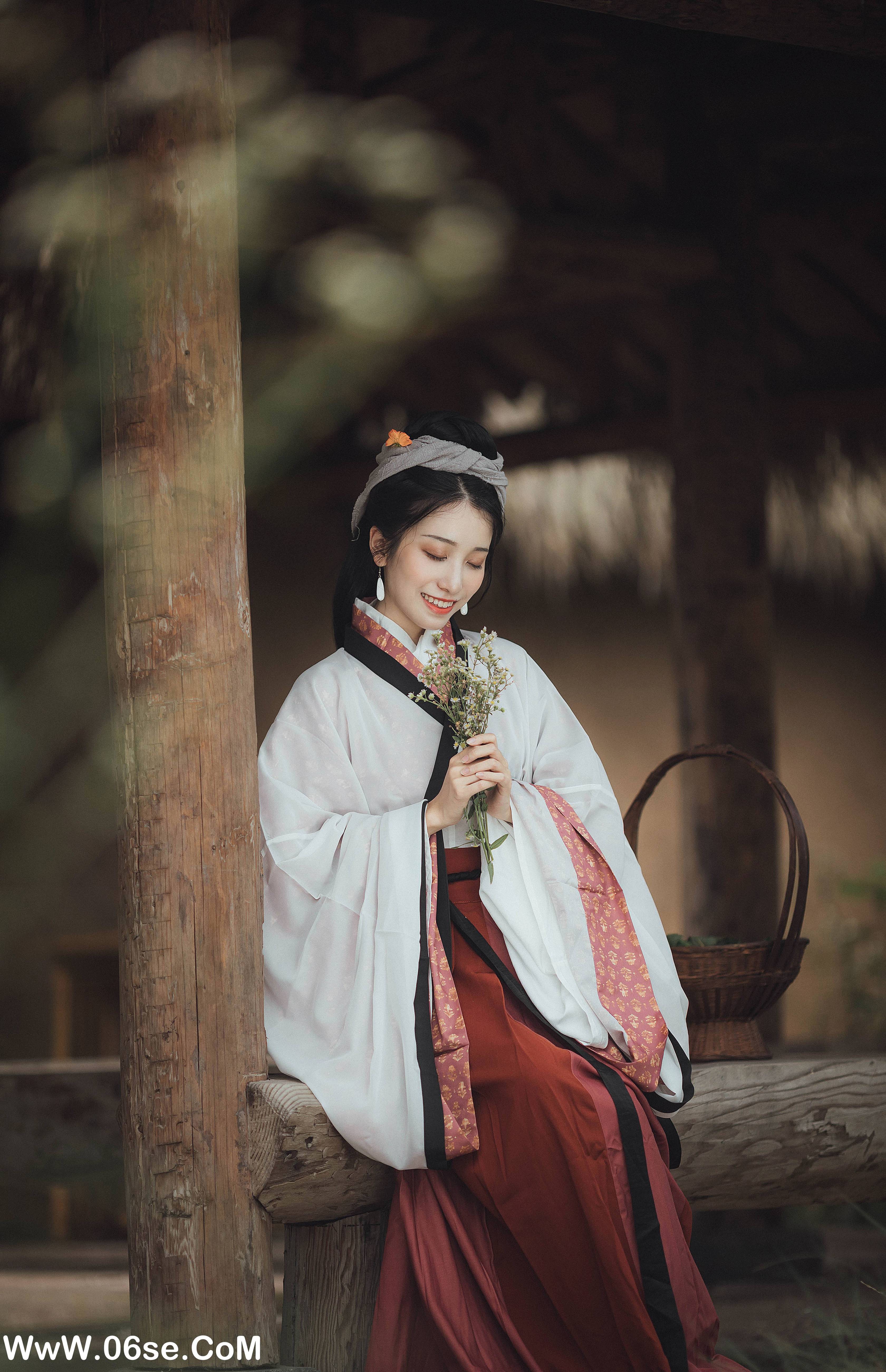 图片[20]-[YITUYU艺图语]2022.01.01 罗敷 小清菡[24+1P／339MB]-六色网