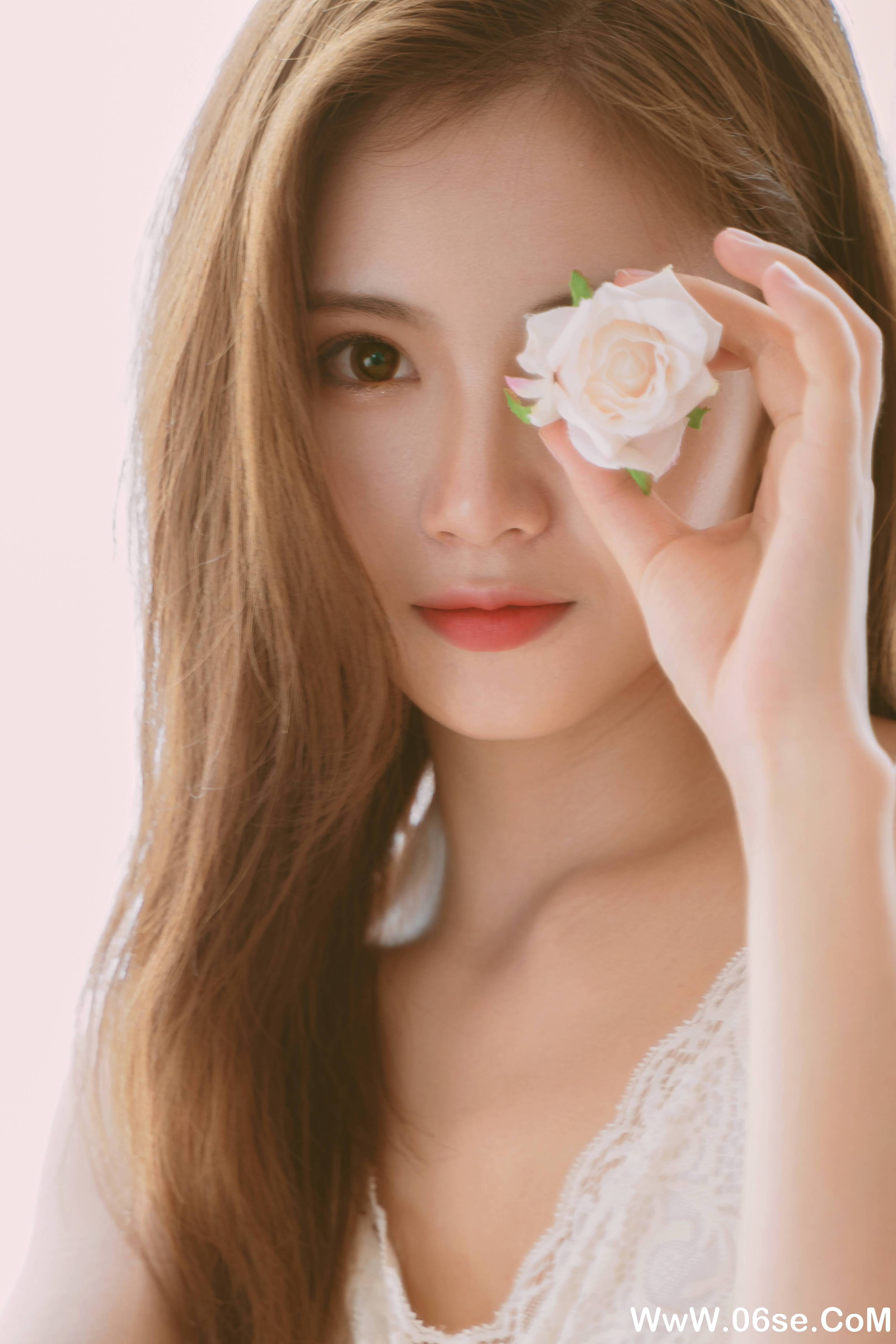图片[14]-[YITUYU艺图语]2021.11.08 白裙少女 素素[24+1P／292MB]-六色网
