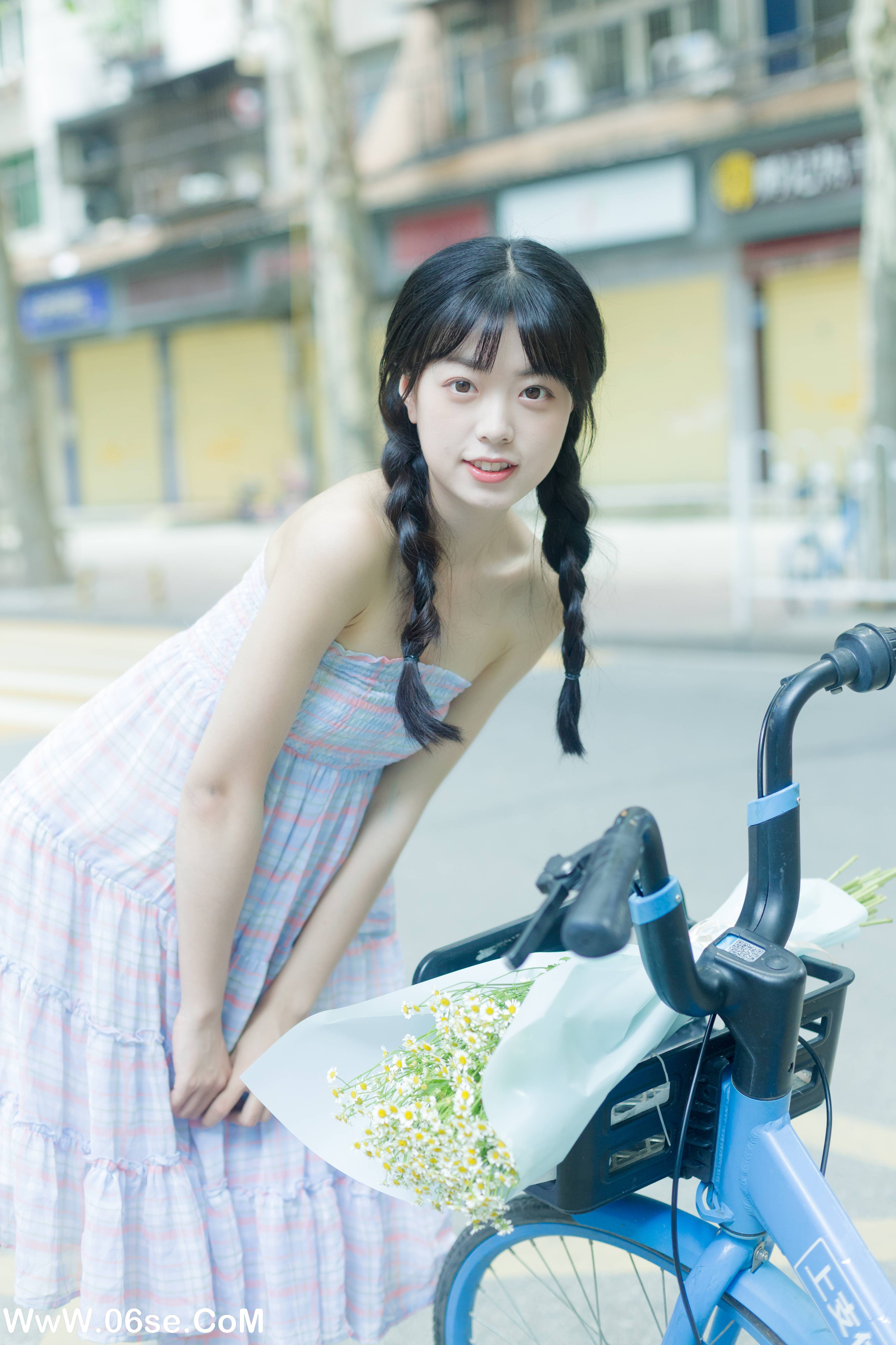 图片[23]-[YITUYU艺图语]2022.08.12 夏天是洋甘菊的气味 可爱泡泡呀[32+1P／265MB]-六色网