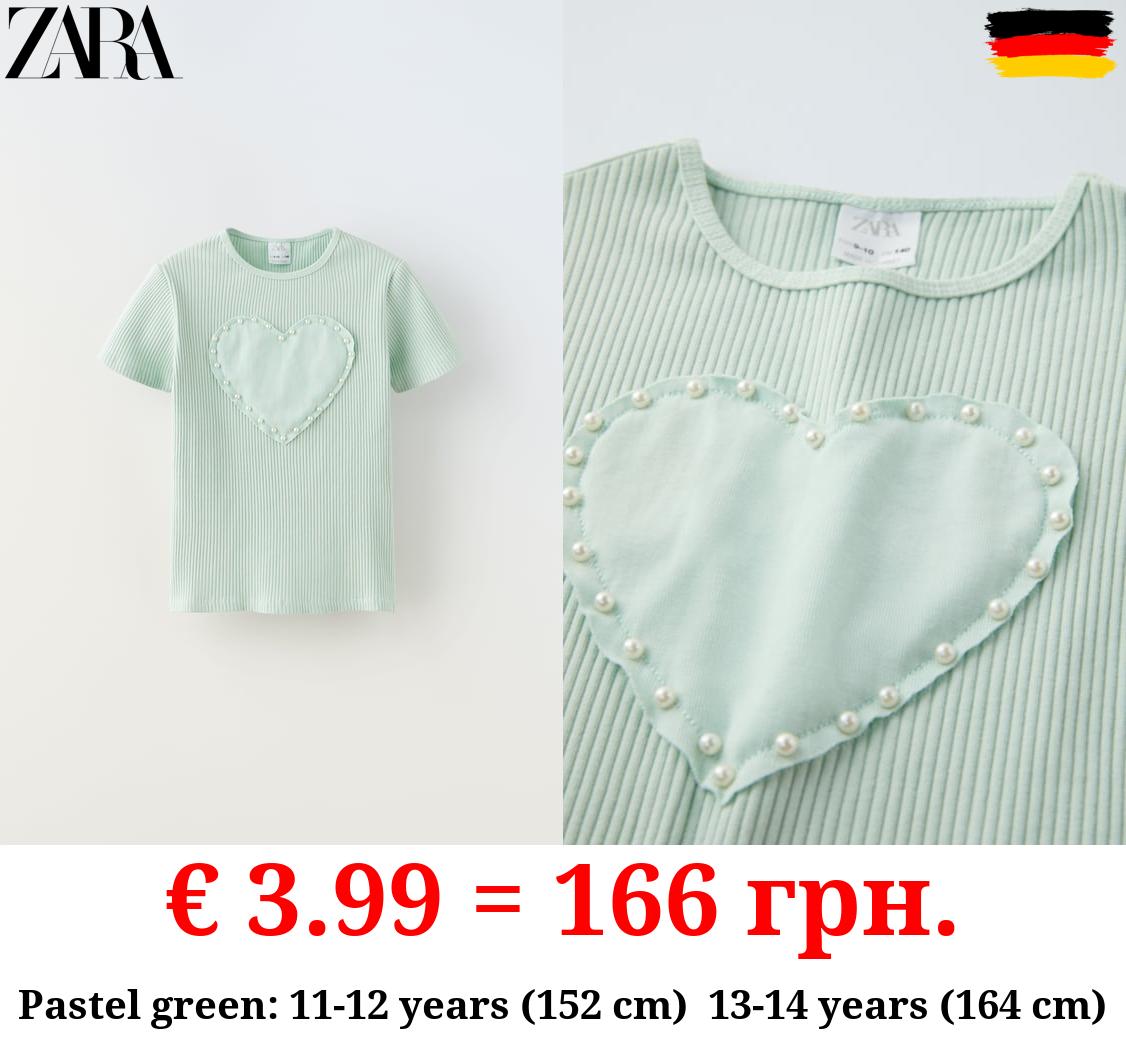 RIBBED T-SHIRT WITH APPLIQUÉS