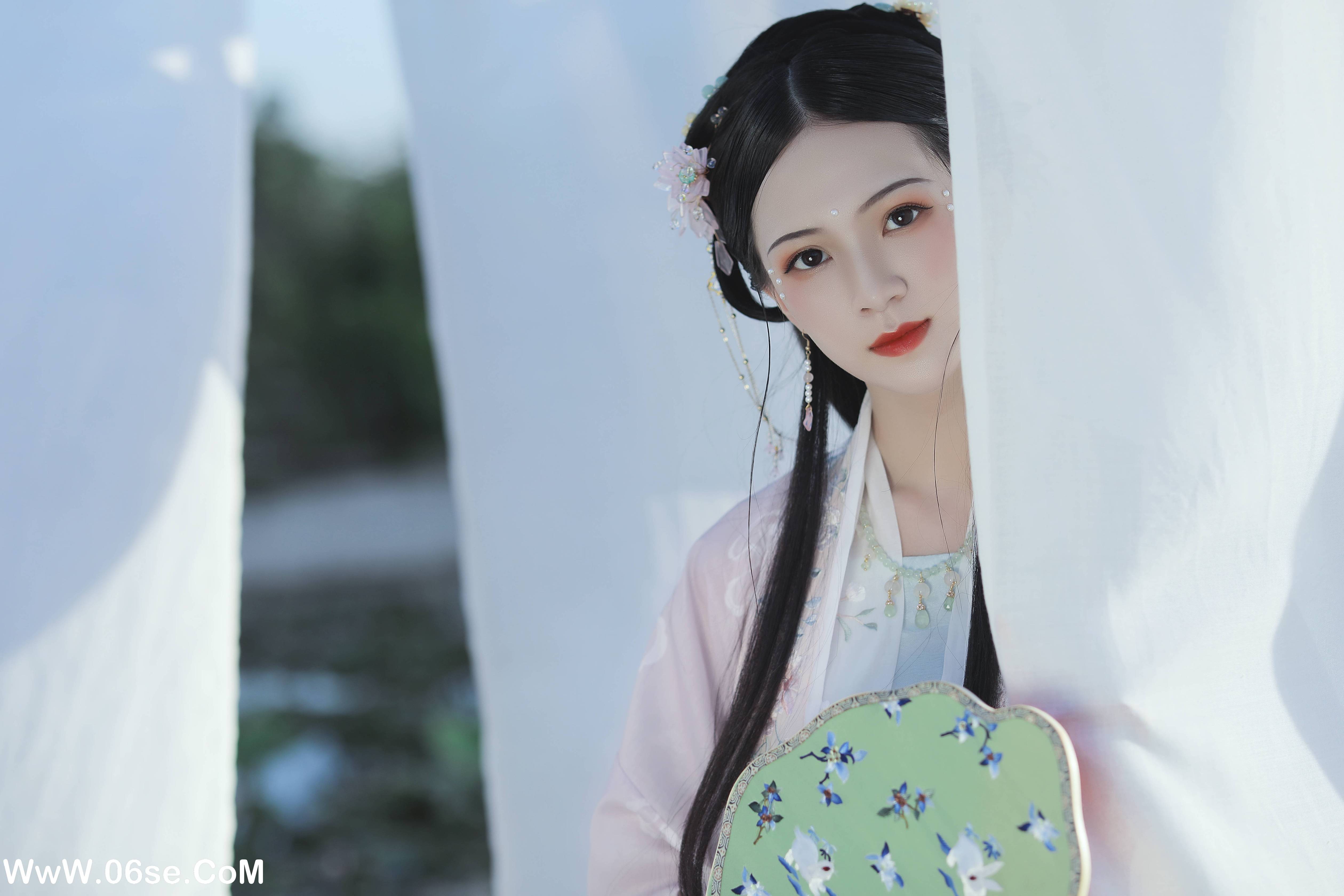 图片[18]-[YITUYU艺图语]2022.05.30 芙蓉 ella[23P-360.61MB]-六色网
