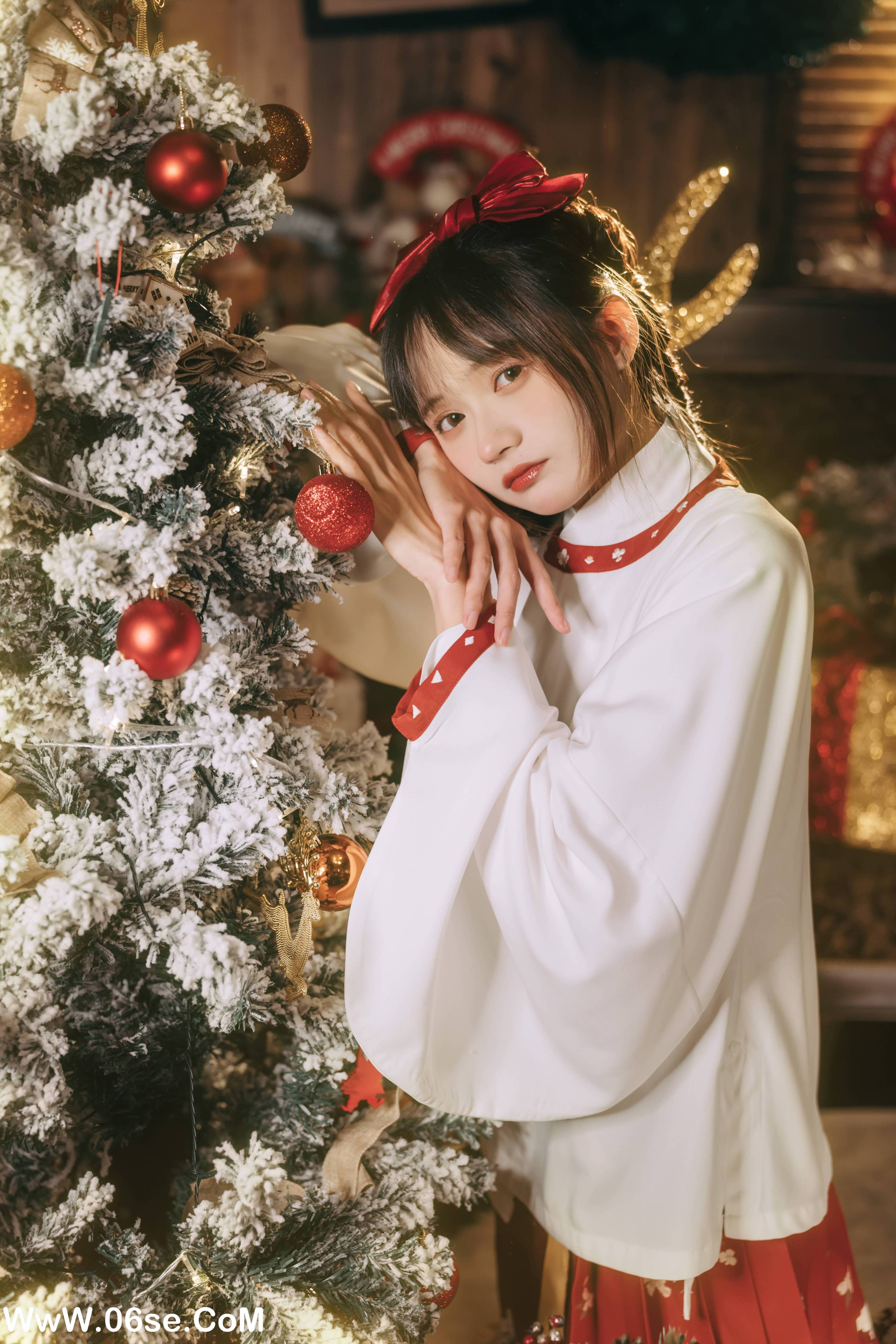 图片[10]-[YITUYU艺图语]2022.12.27 汉洋折衷的圣诞 兔子Zzz不吃胡萝卜[28+1P／194MB]-六色网