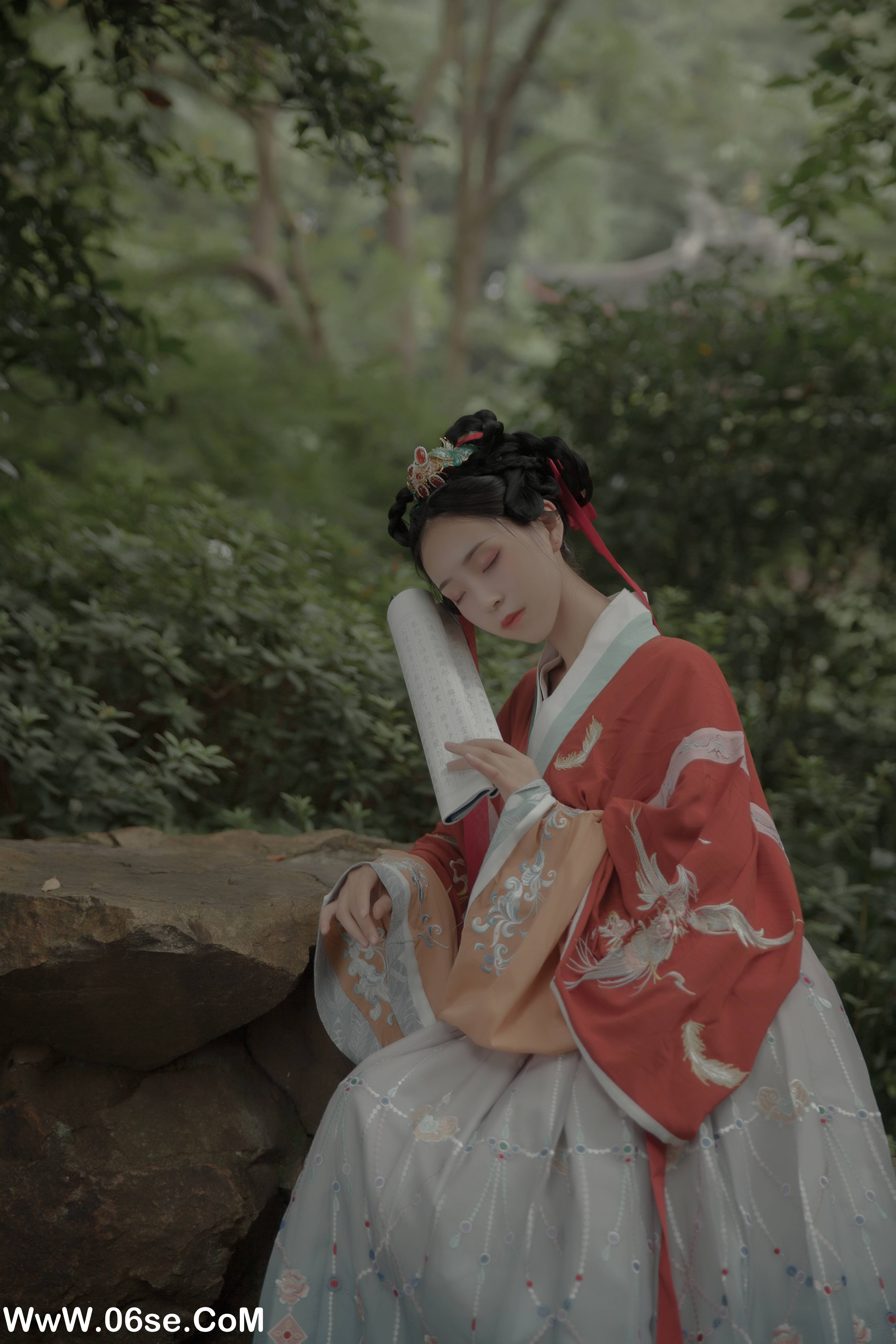 图片[28]-[YITUYU艺图语]2022.09.22 秋风辞 桐丏小棉袄[30+1P／292MB]-六色网