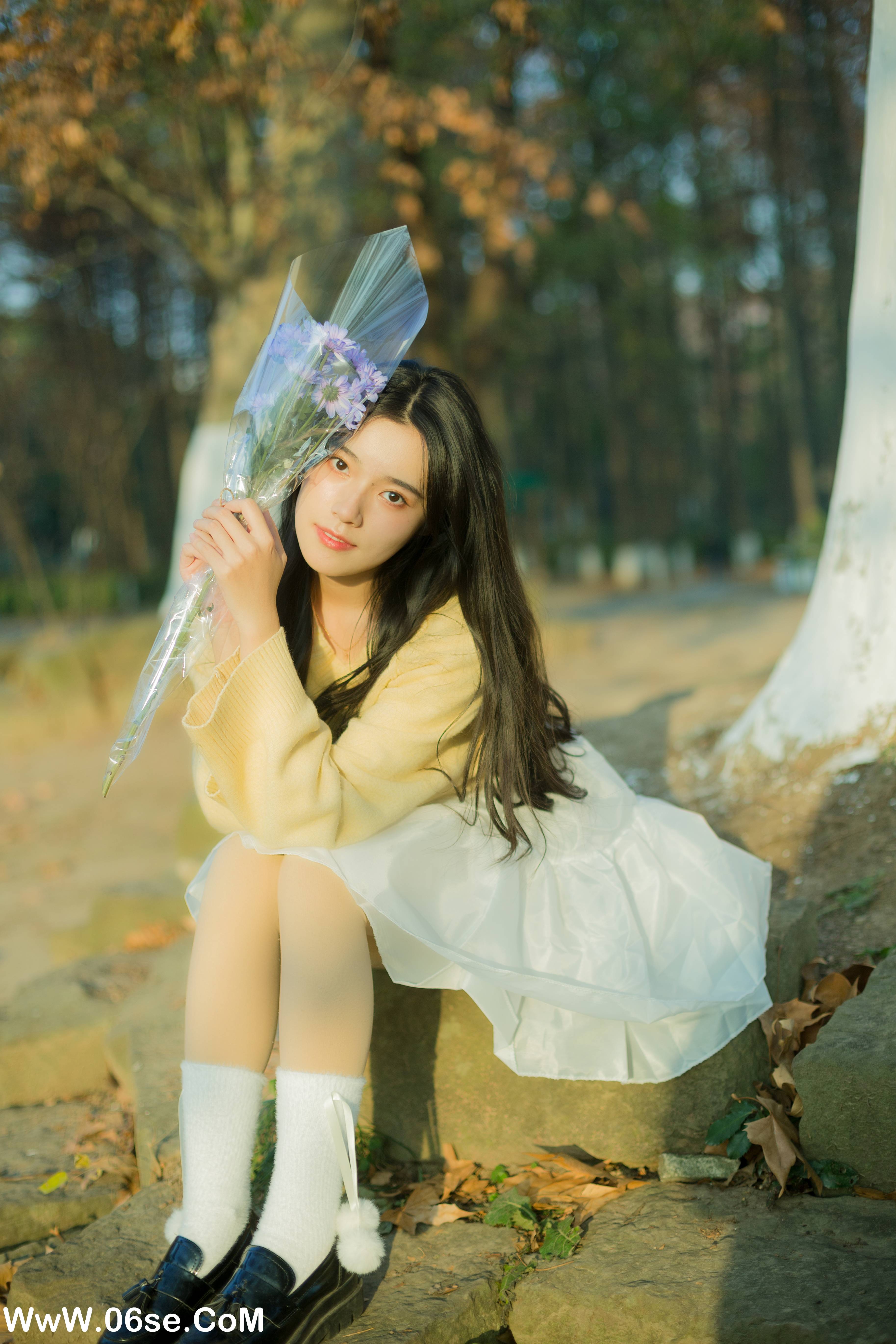 图片[18]-[YITUYU艺图语]2022.09.28 太阳落去 静鏡婧[31+1P／327MB]-六色网
