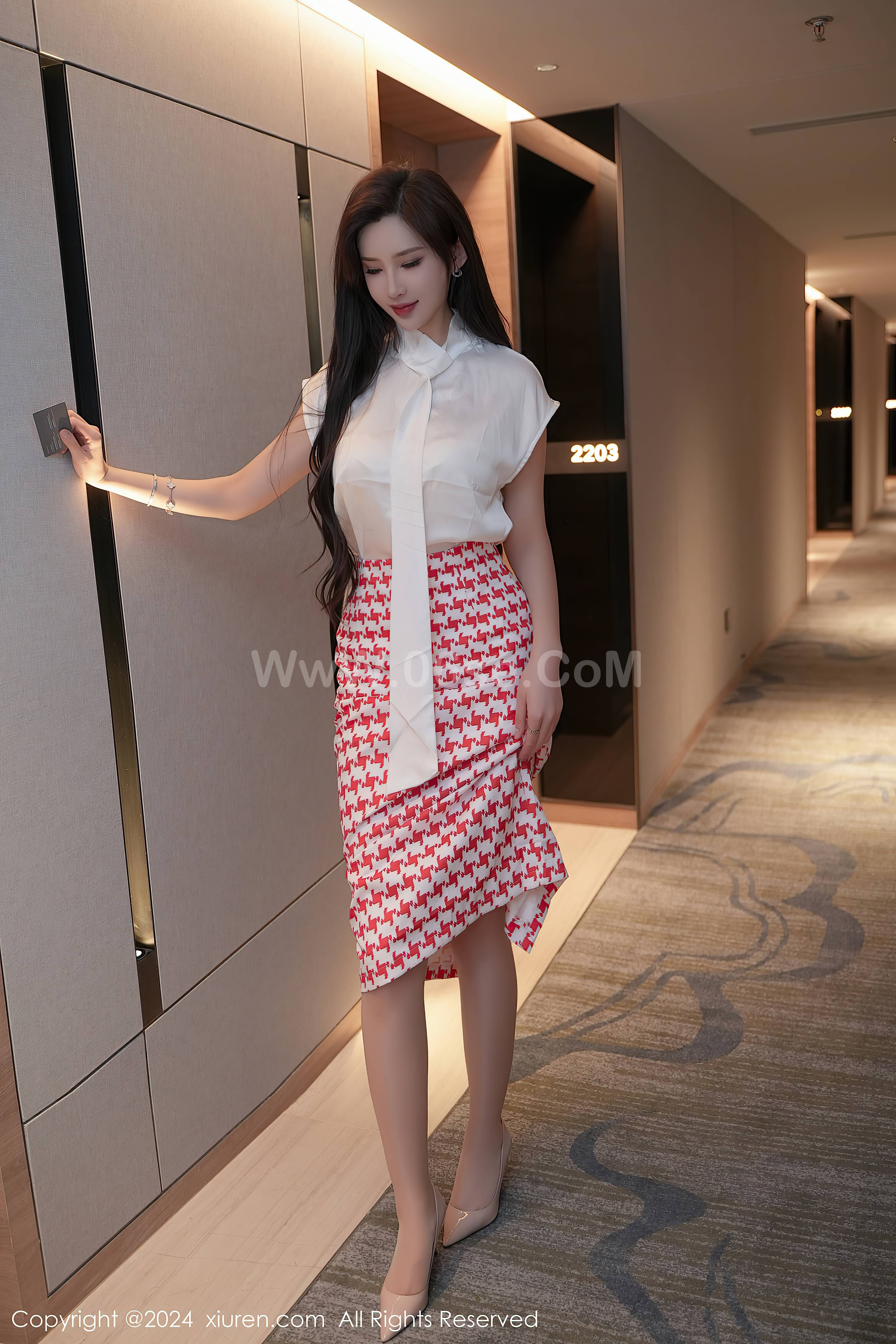 图片[2]-[Xiuren秀人网]2024.01.11 NO.7944 Carol周妍希[64+1P／709MB]-六色网