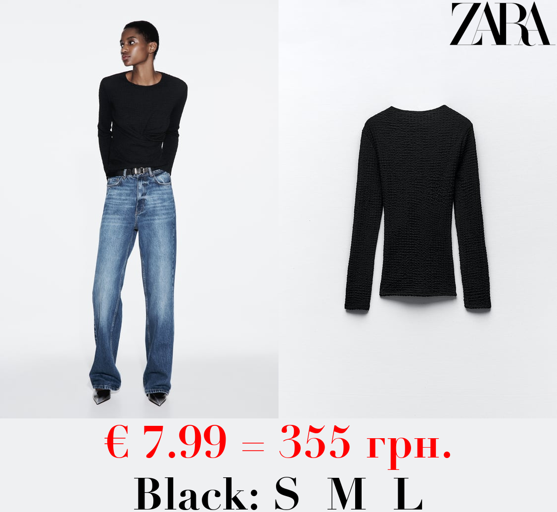 TEXTURED TOP WITH GATHERED DETAIL