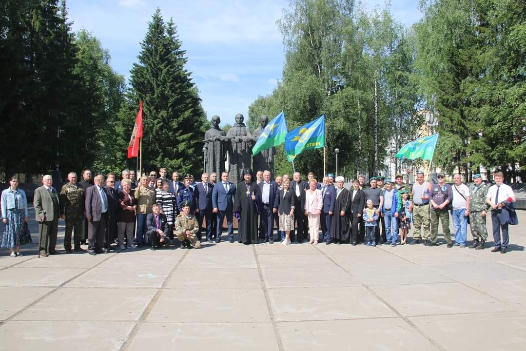 Общество единение. День памяти и скорби ветеранов боевых действий. МГОО ветераны чеченского конфликта. 1 Июля день ветеранов боевых действий Волгоград. Памятник ветерану афганцу.